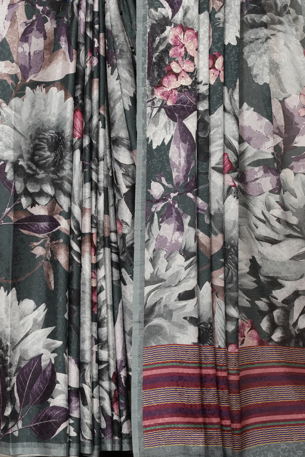 Grey Color Jacquard Silk Printed Saree - Image 4