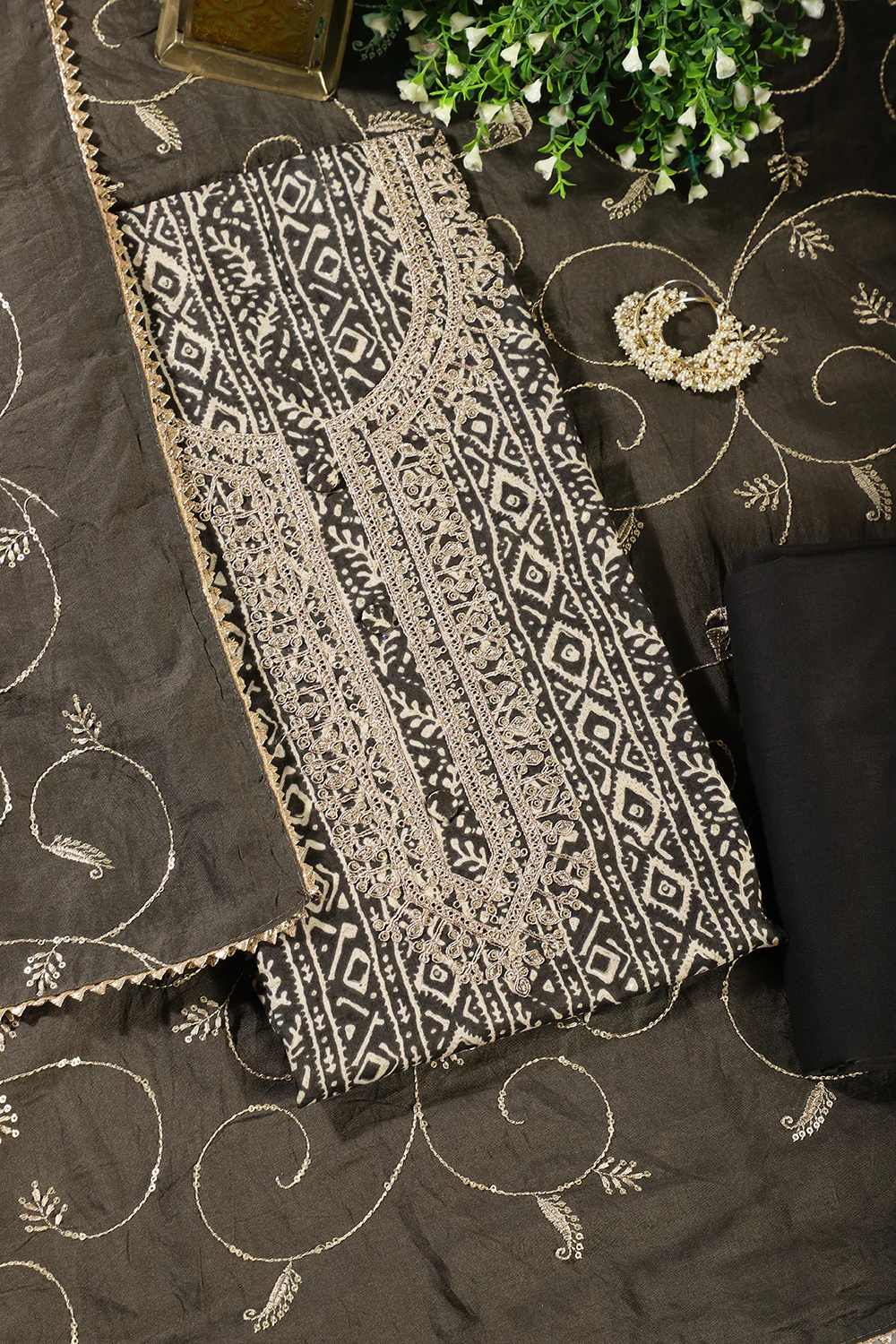 Grey Cotton Digital Printed & Neck Embroidered Unstitched Suit - Image 4