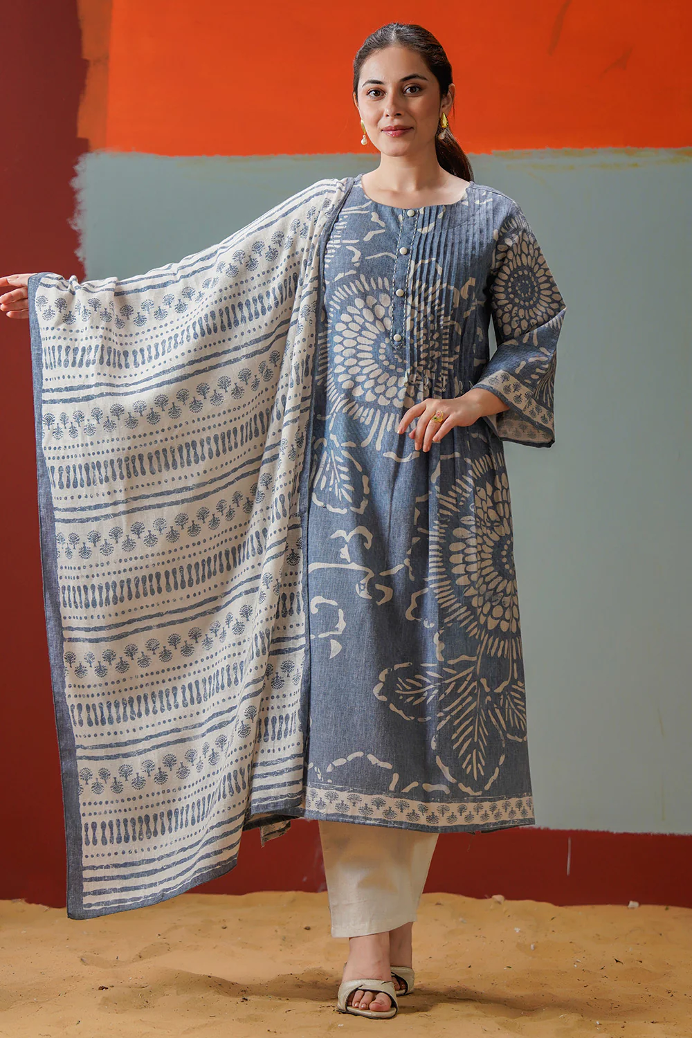 Grey Cotton Floral Printed Suit Set - Image 4