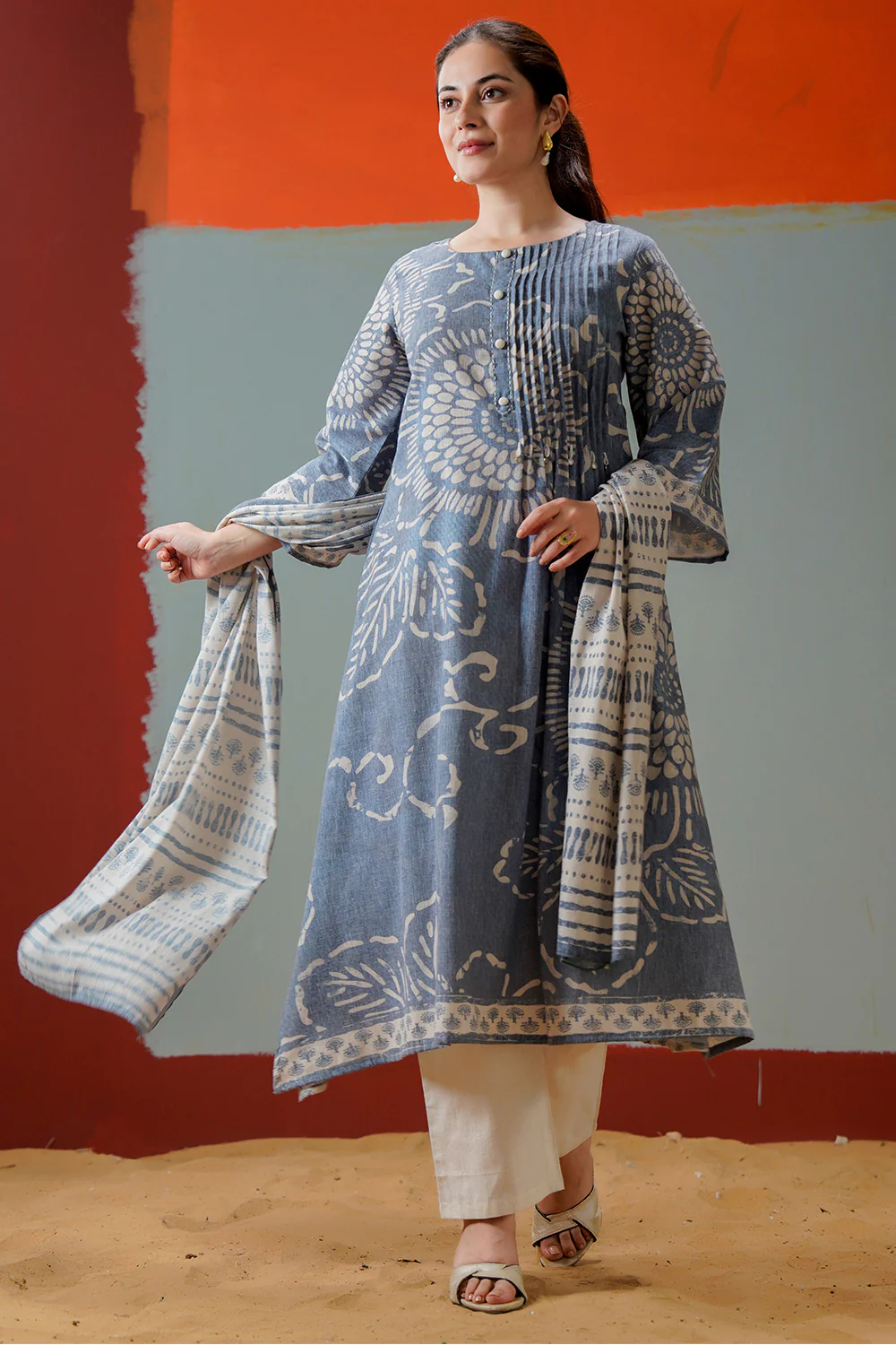 Grey Cotton Floral Printed Suit Set - Image 8