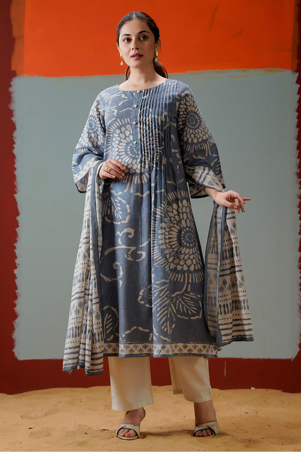 Grey Cotton Floral Printed Suit Set - Image 9