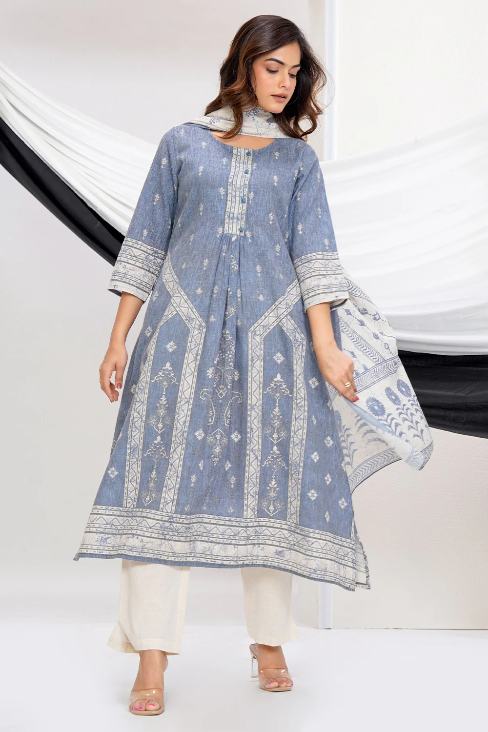Grey Cotton Printed Suit Set - Image 4