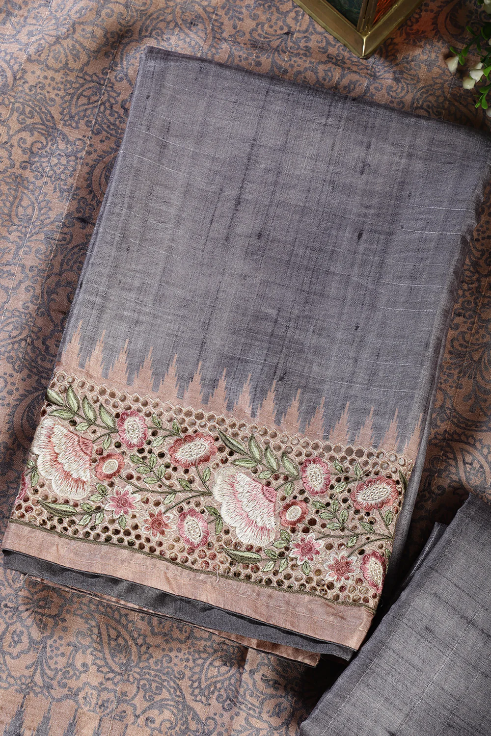 Grey Tussar Cotton Floral Lace Work Unstiched Suit Material - Image 5
