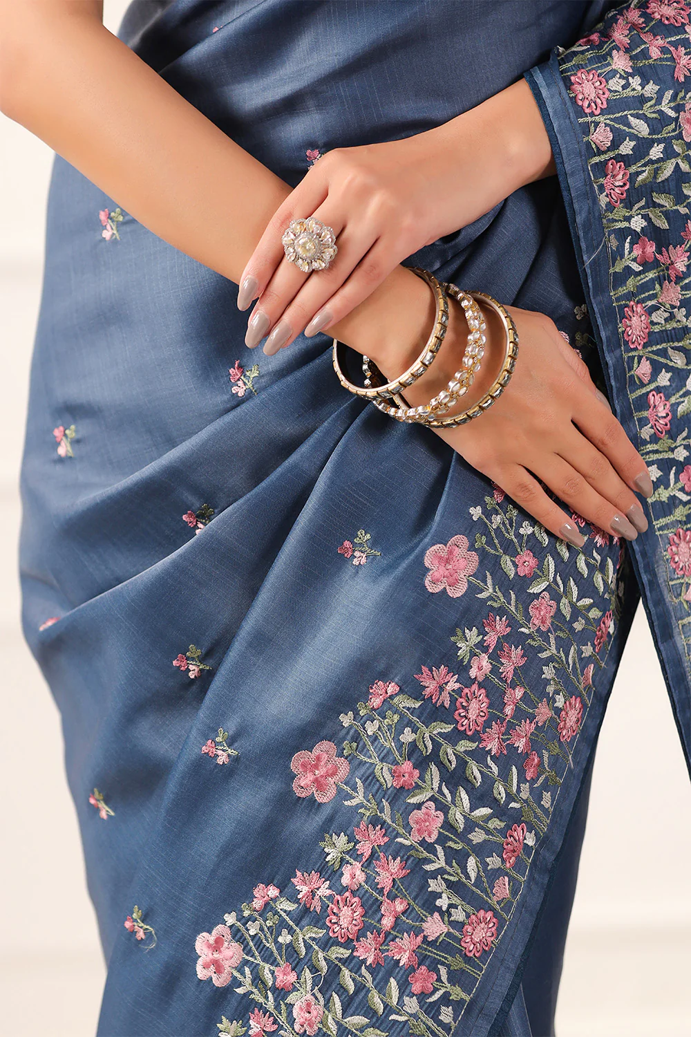 Greyish Blue Tussar Silk Resham Floral Embroidered Saree - Image 10