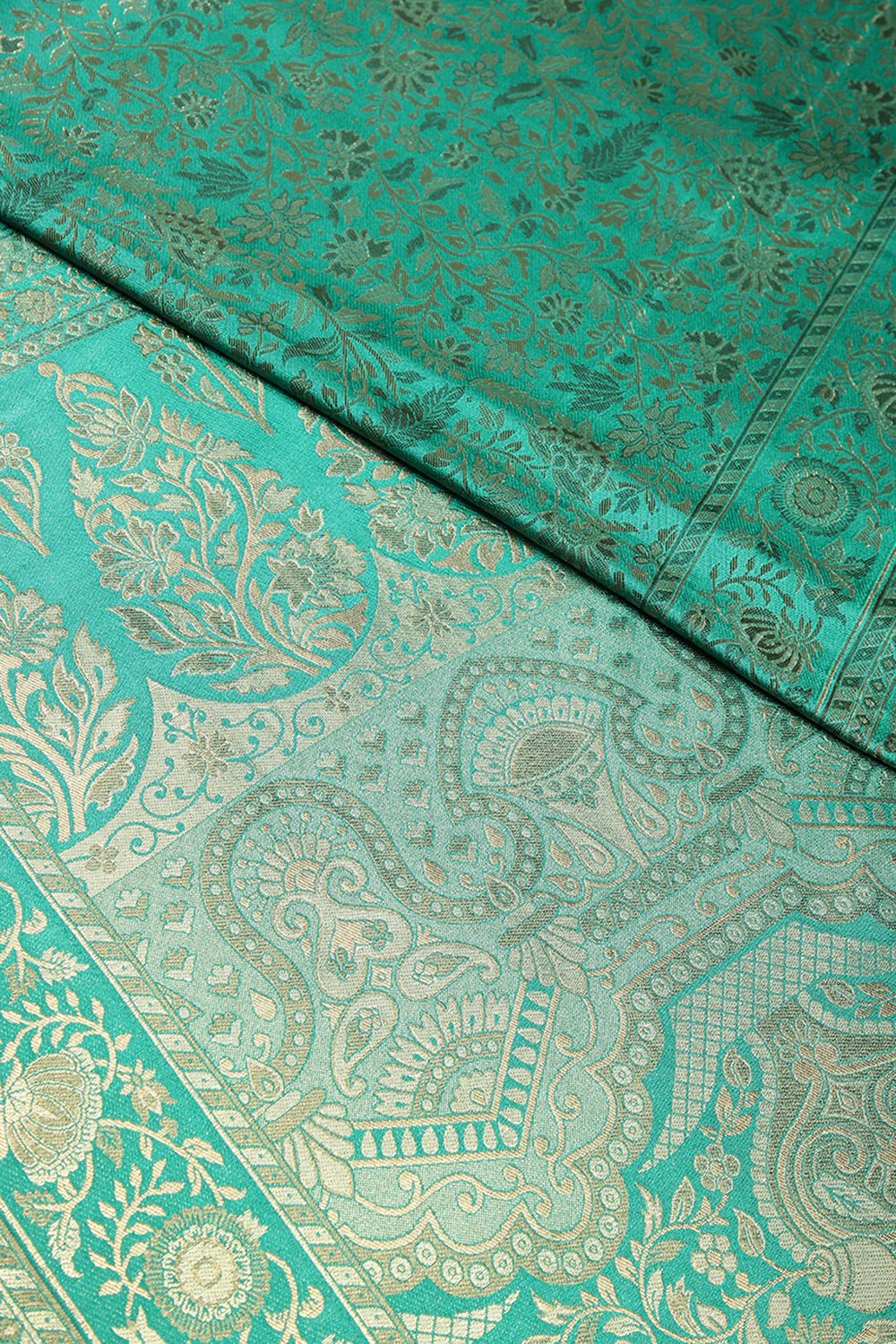 Jade Green Colour South Silk Heavy Woven Saree - Image 3