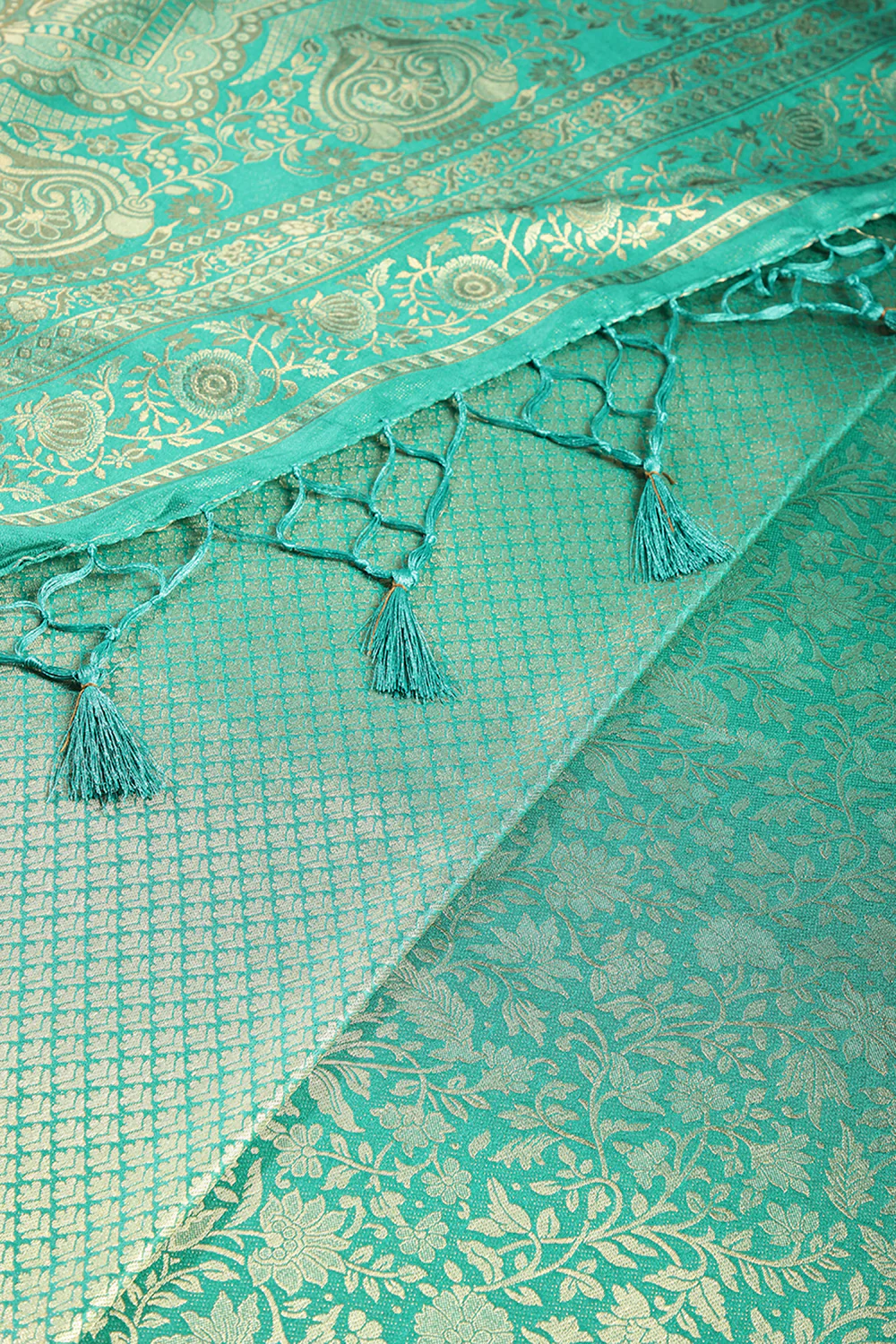 Jade Green Colour South Silk Heavy Woven Saree - Image 4
