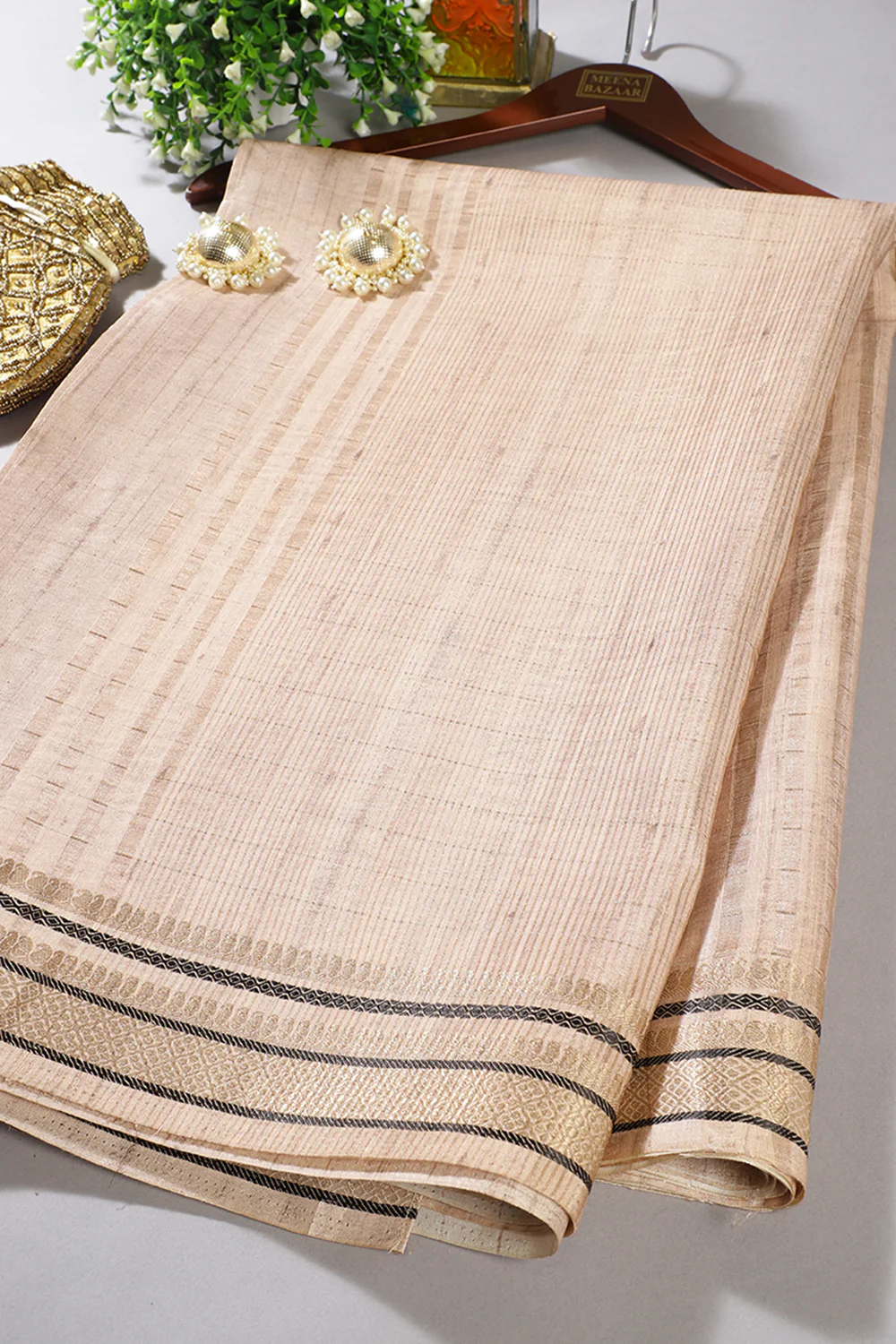 Lavender Floral Printed Cotton Silk Saree - Image 2