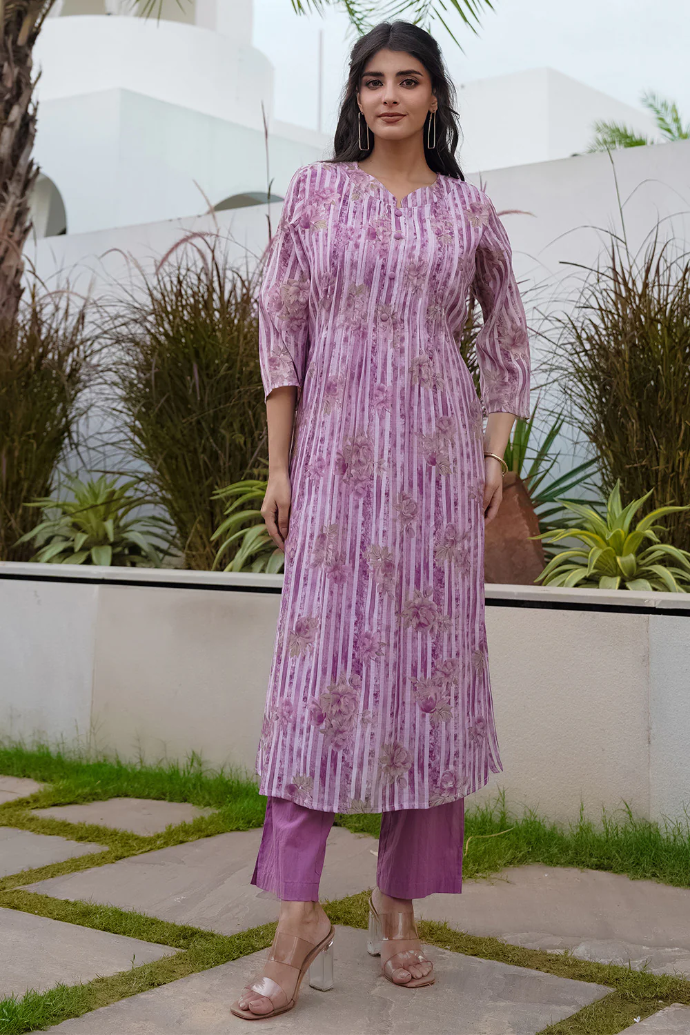 Lavender Floral Printed Muslin Kurta Set - Image 5