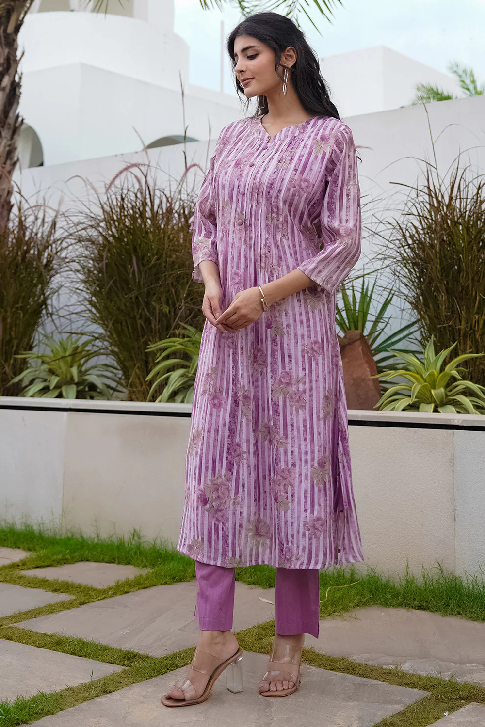 Lavender Floral Printed Muslin Kurta Set - Image 7