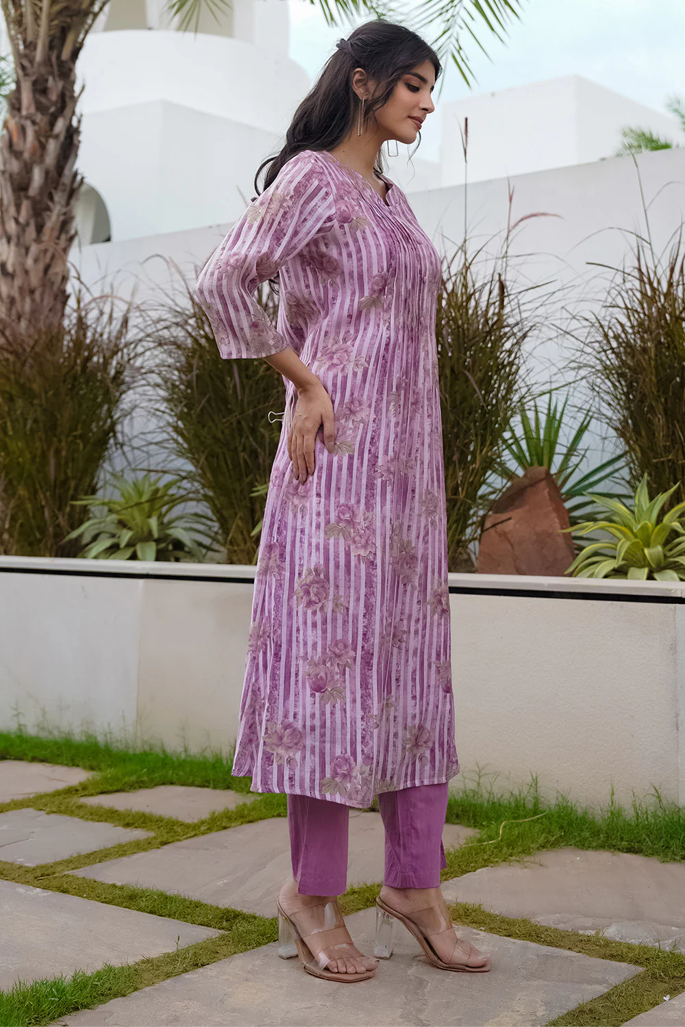 Lavender Floral Printed Muslin Kurta Set - Image 8