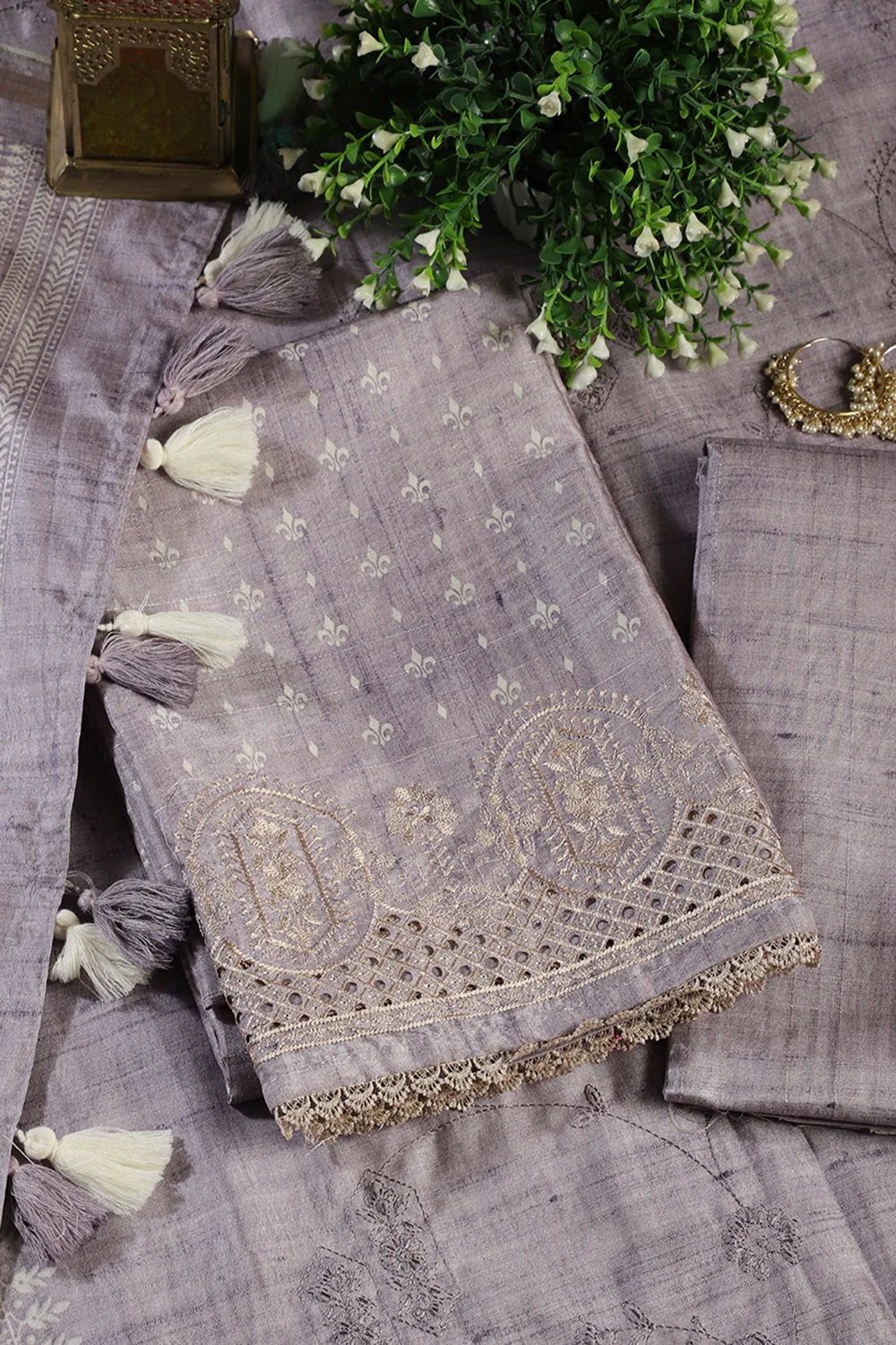 Lavender Tussar Cotton Printed And Reham Embroidered Unstiched Suit Material - Image 4