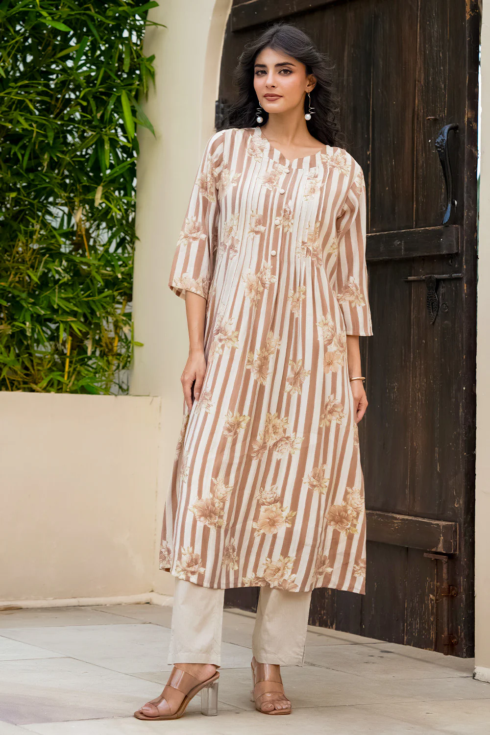 Light Brown Muslin Floral Printed Kurta Set - Image 2