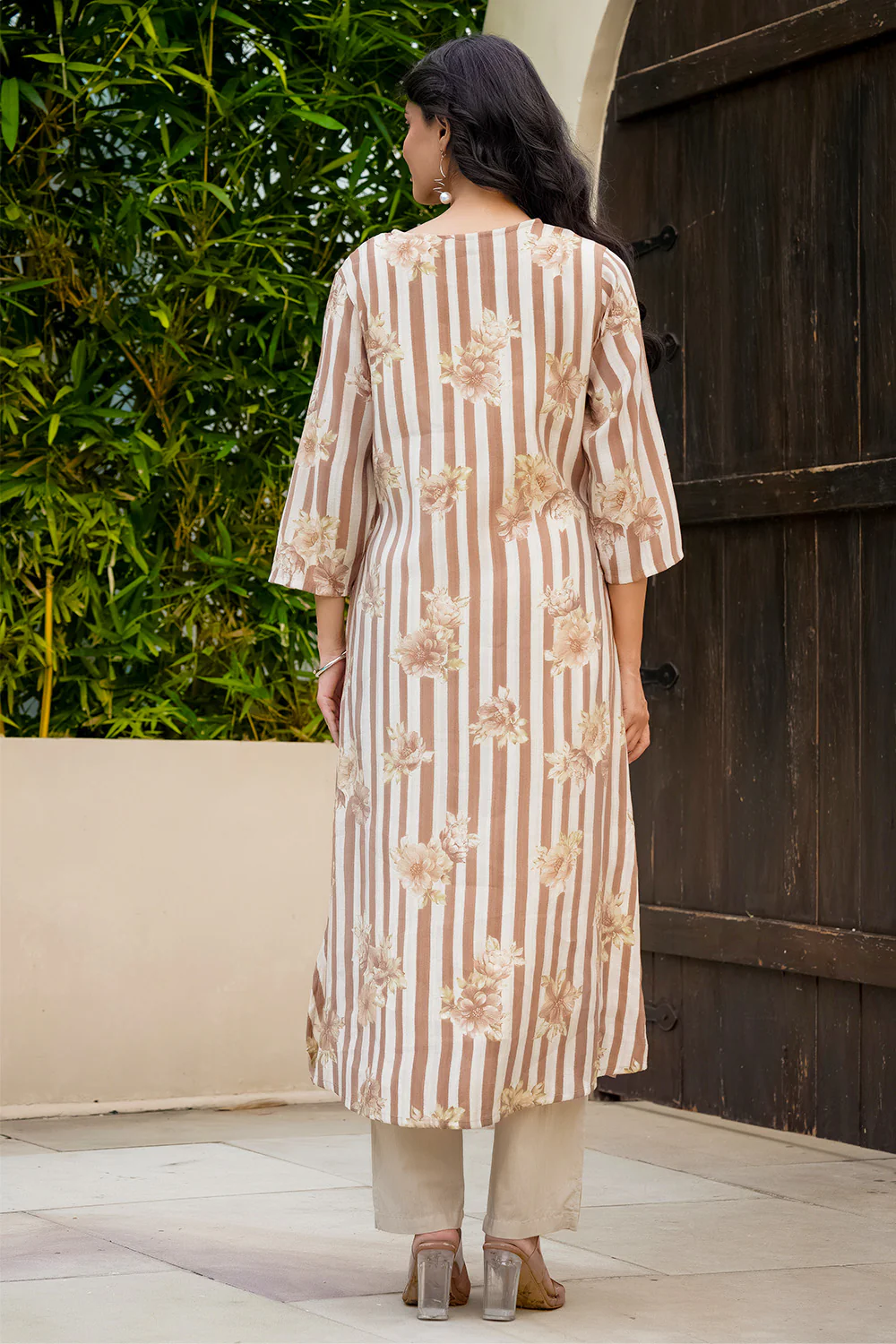 Light Brown Muslin Floral Printed Kurta Set - Image 3
