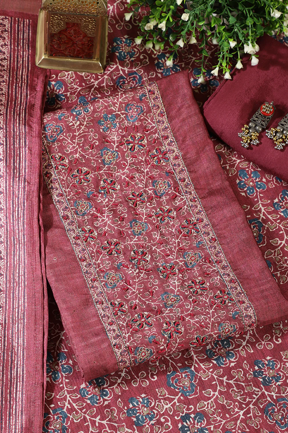 Light Maroon Chanderi Silk Mirror & Resham worked Unstitched Suit - Image 2