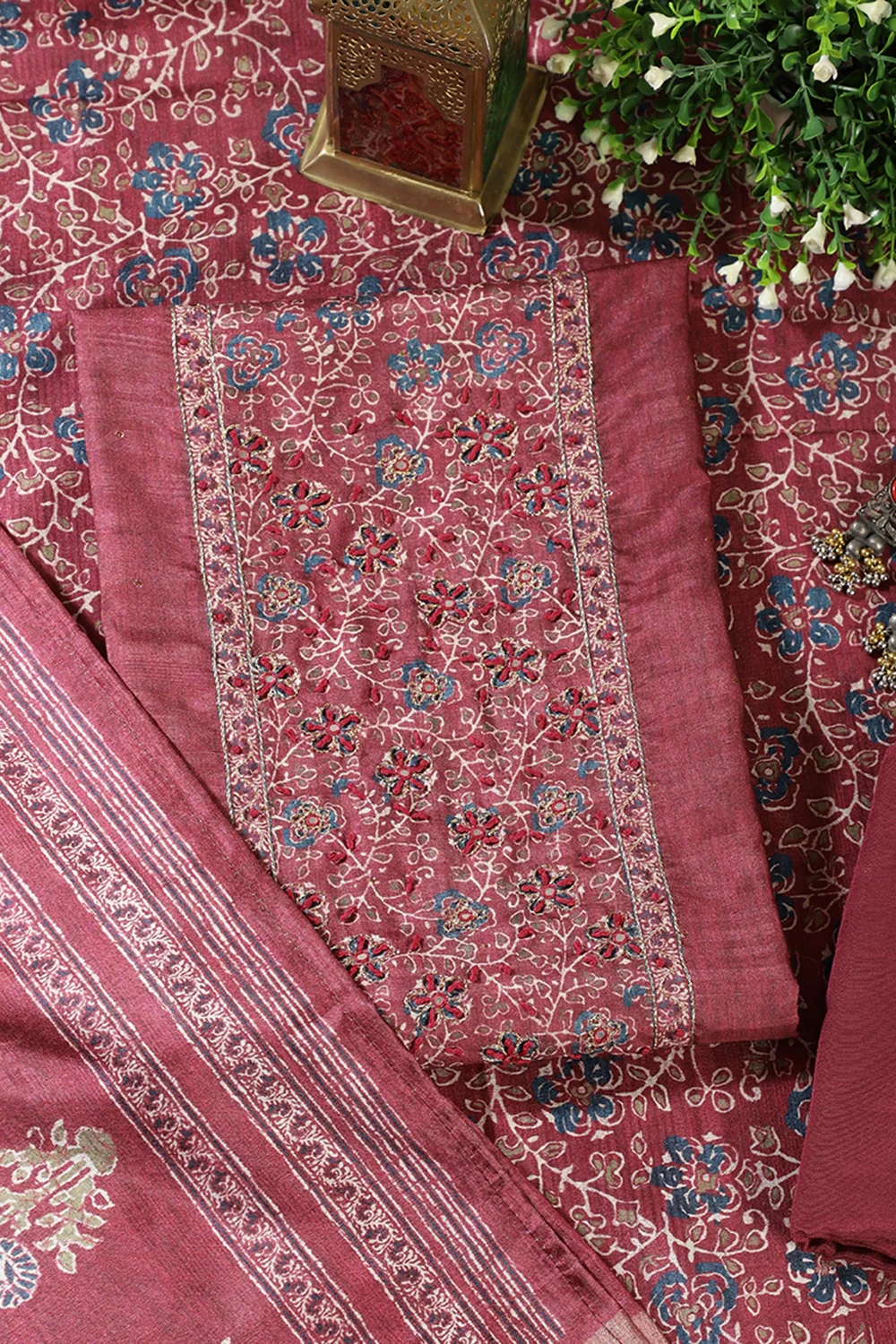 Light Maroon Chanderi Silk Mirror & Resham worked Unstitched Suit - Image 4