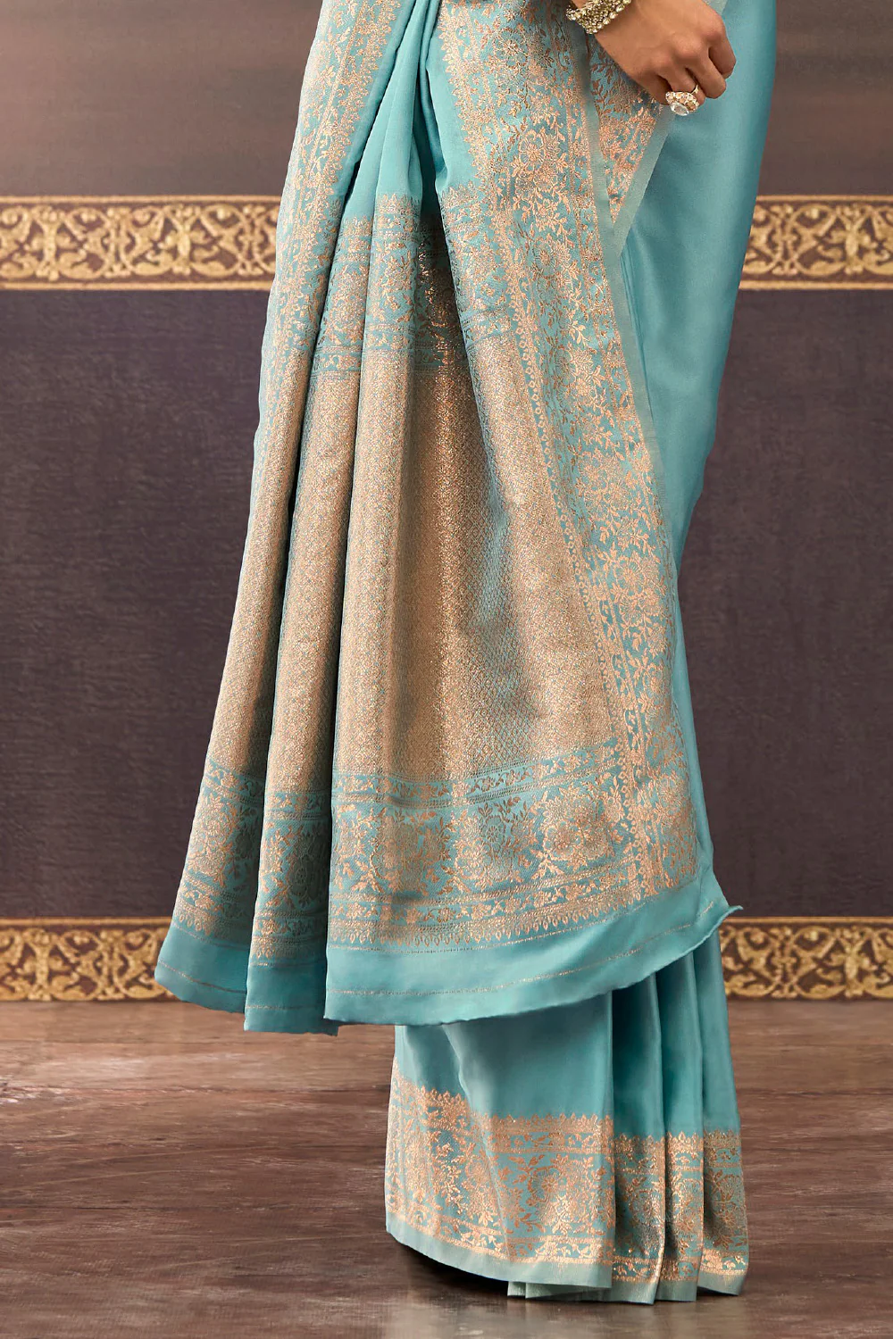 Light Turquoise Zari Woven Mulberry Silk Saree - Image 3