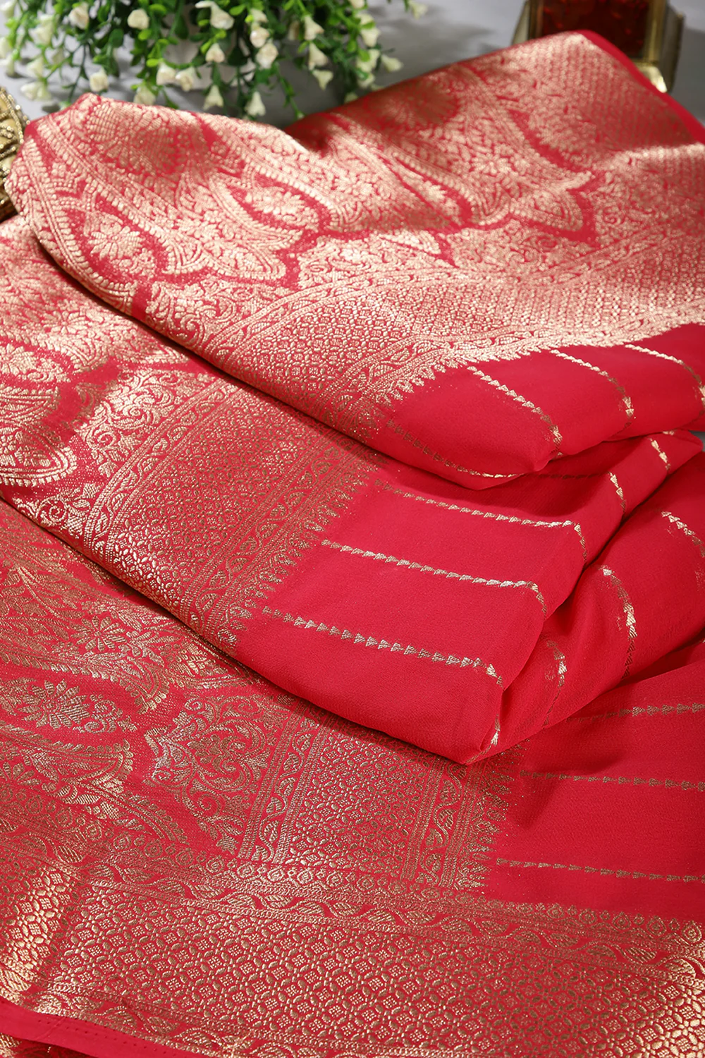 Magneta Color Georgette Saree with Zari Pinstripes - Image 3