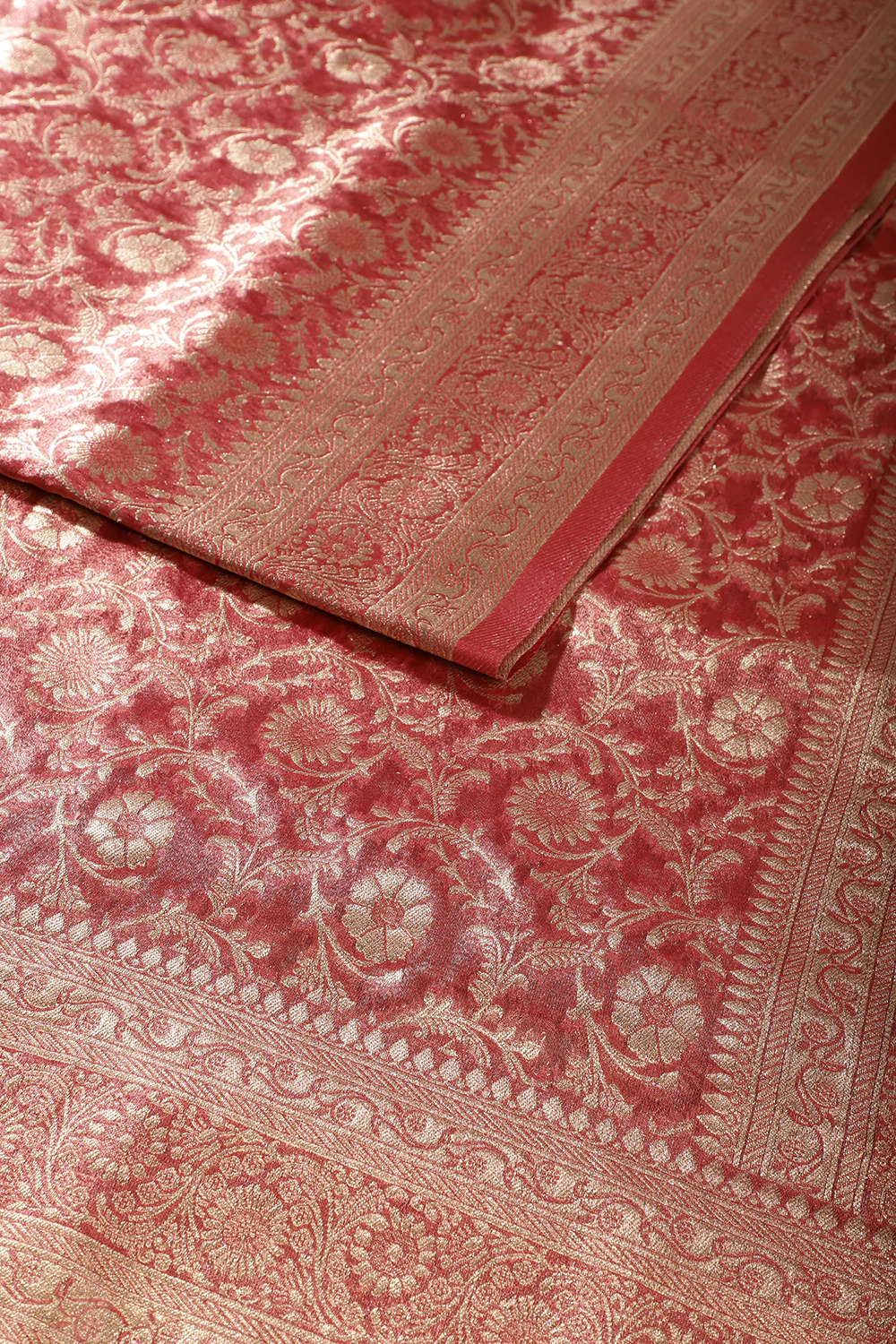Maroon Tissue Silk Banarasi Woven Saree - Image 2