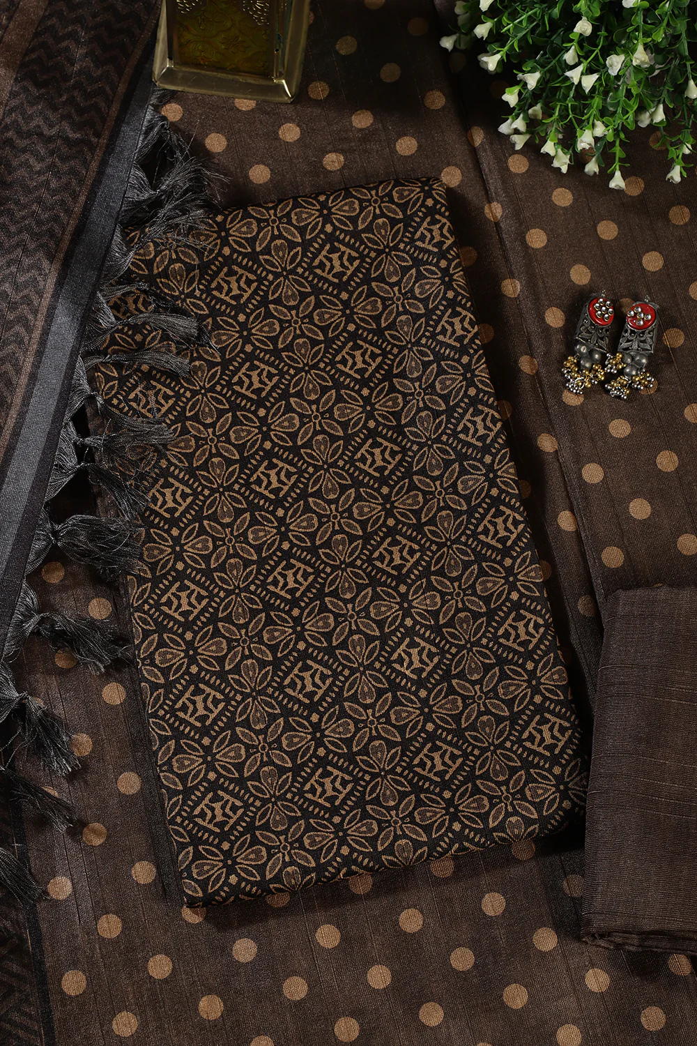 Mehandi & Black Chanderi Cotton Printed Unstiched Suit Material - Image 2