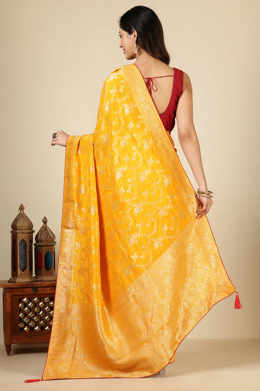 Mustard Banarasi Silk Zari Floral Zaal Woven Saree - Image 5