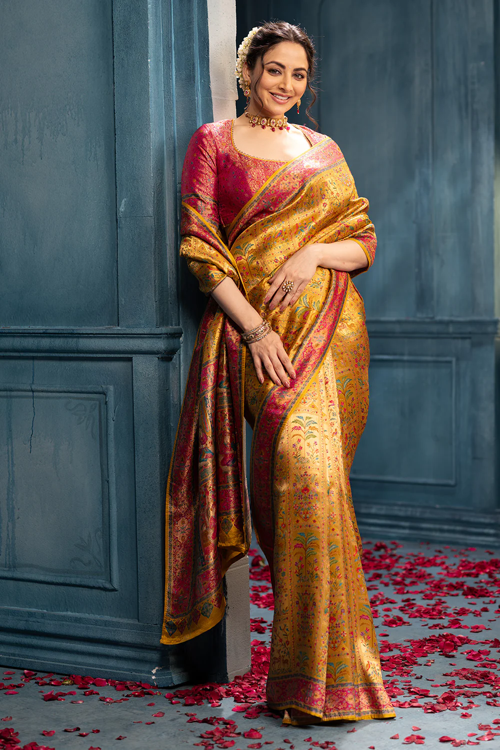 Mustard Position Print Woven Silk Saree - Image 2