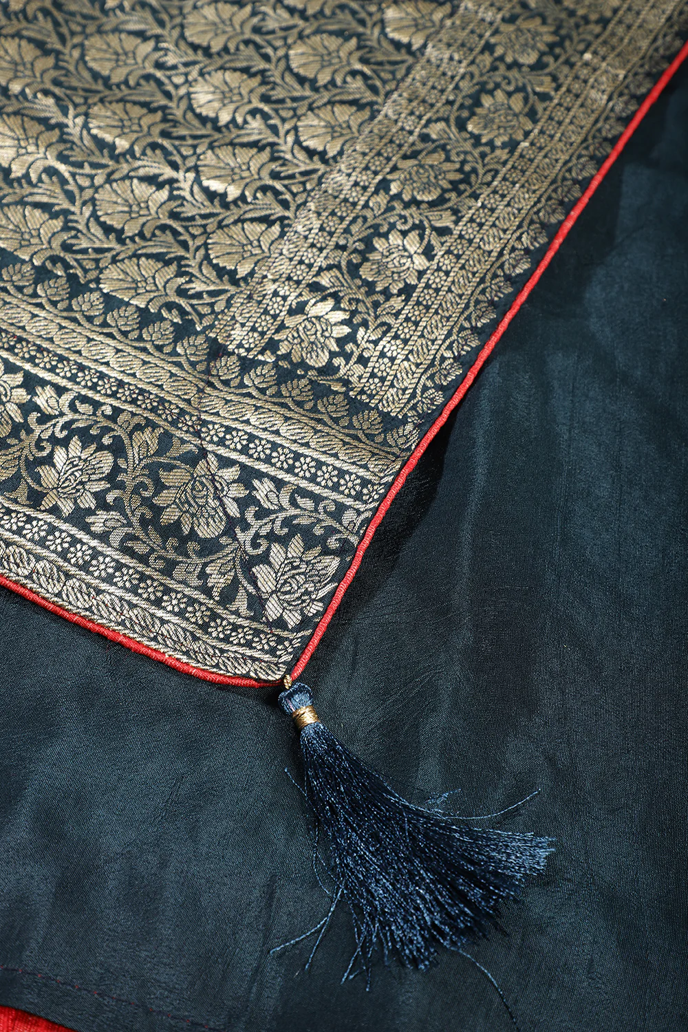 Navy Banarasi Woven Tussar Silk Saree - Image 9