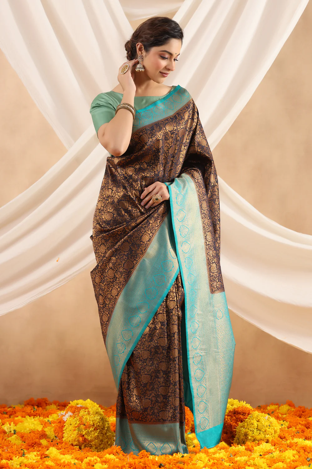 Navy Blue Color Woven Silk Saree - Image 5