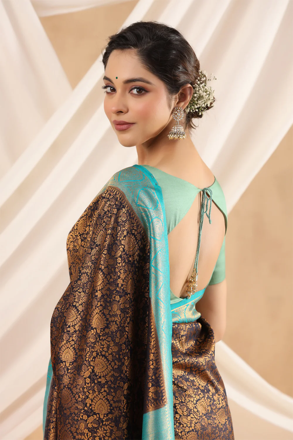Navy Blue Color Woven Silk Saree - Image 7