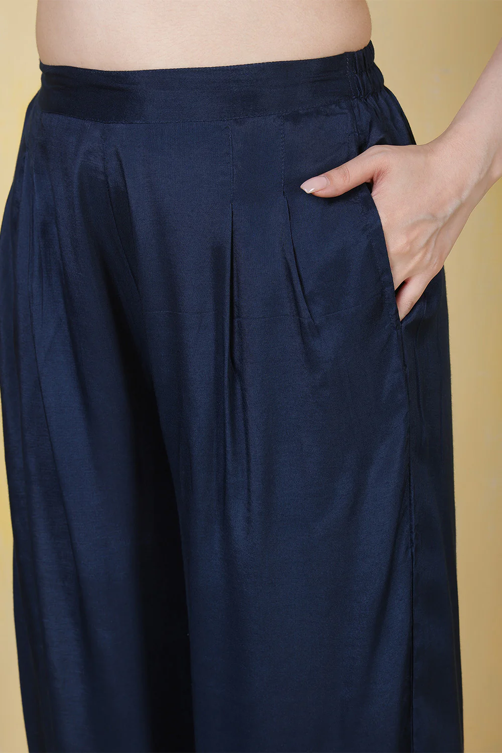 Navy Blue Muslin Printed Kurta Set - Image 6