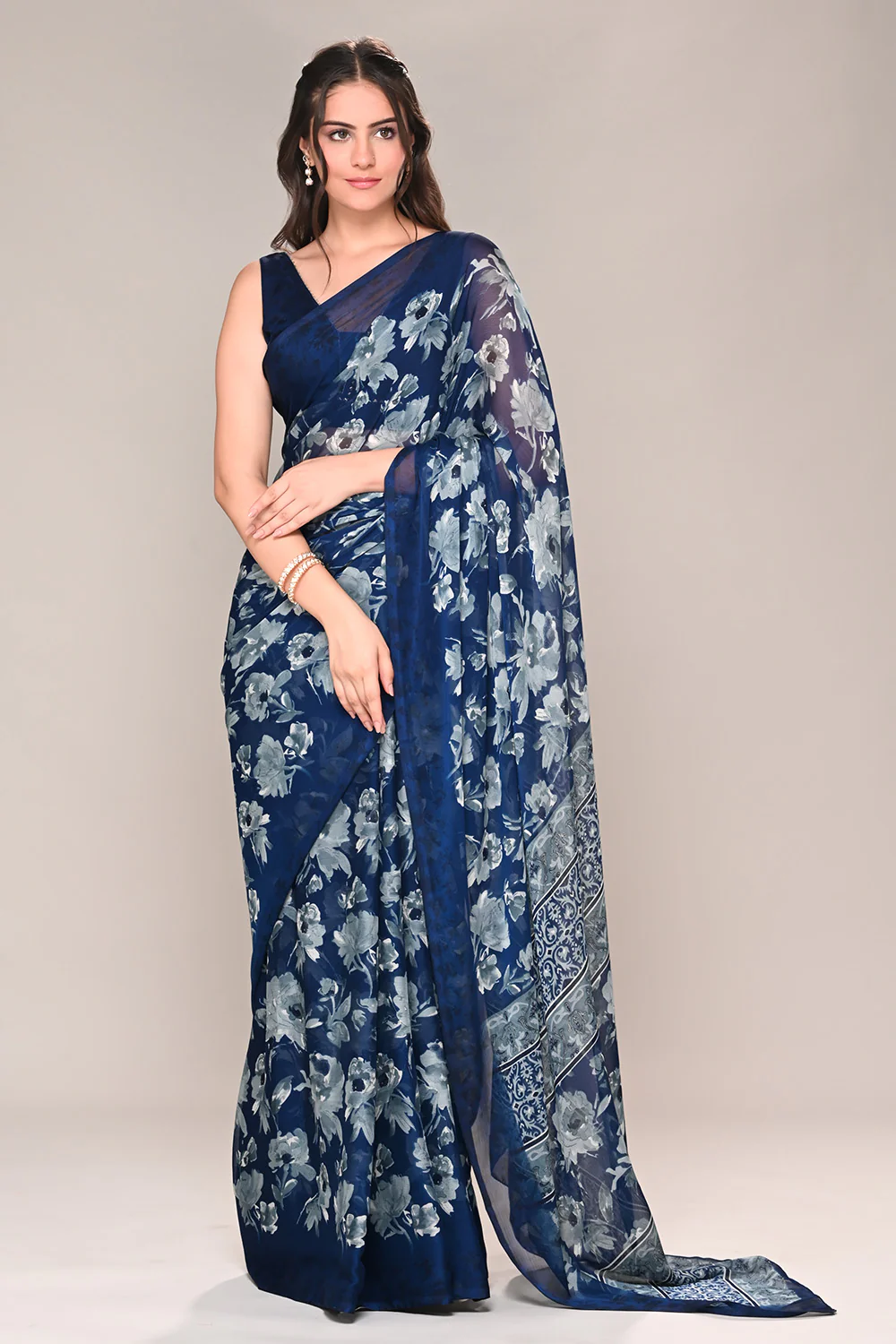 Navy Color Floral Printed Chiffon Saree - Image 5