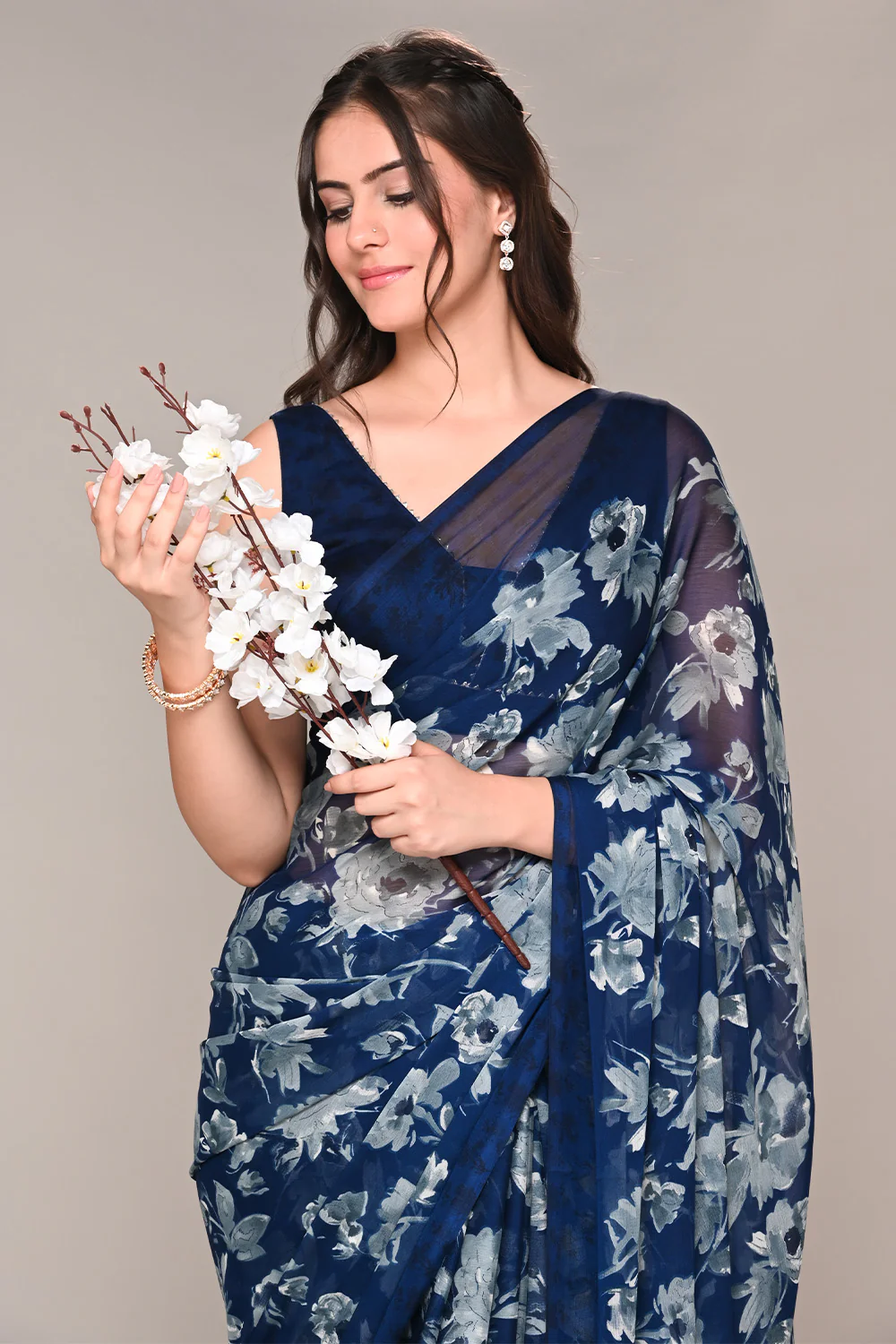Navy Color Floral Printed Chiffon Saree - Image 7