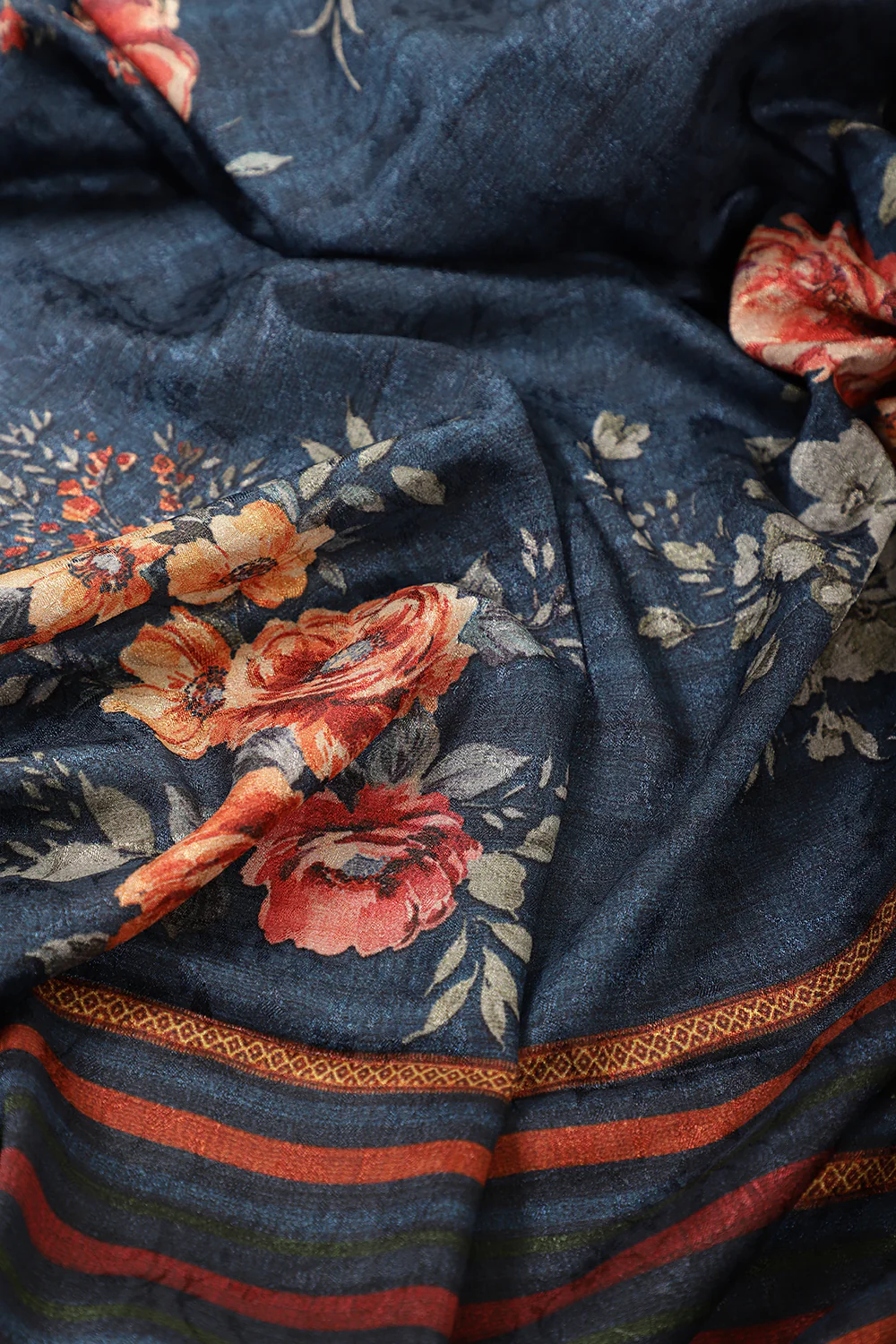 Navy Jacquard Silk Printed Saree - Image 9