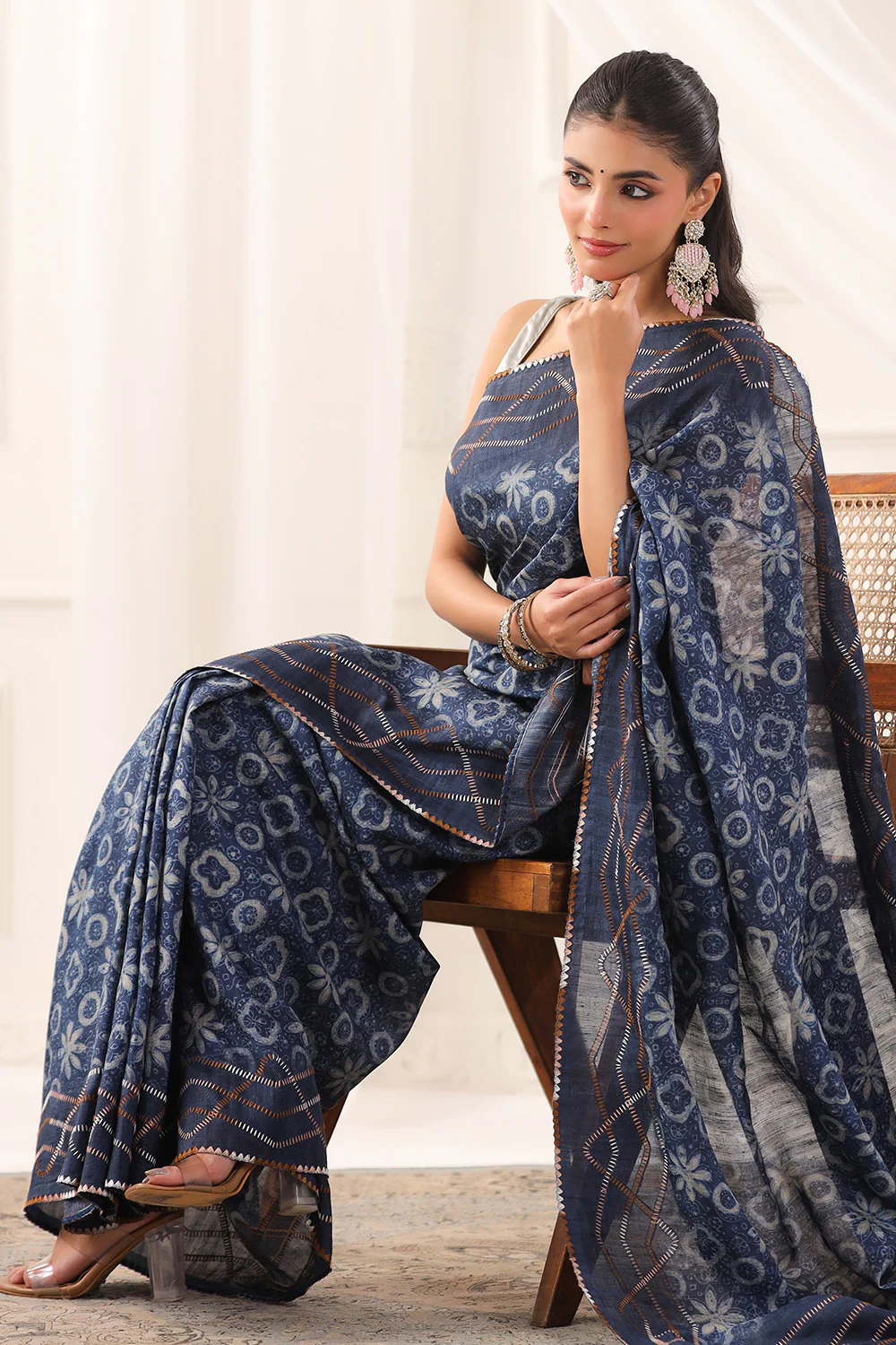 Navy Tussar Silk Printed Saree - Image 4