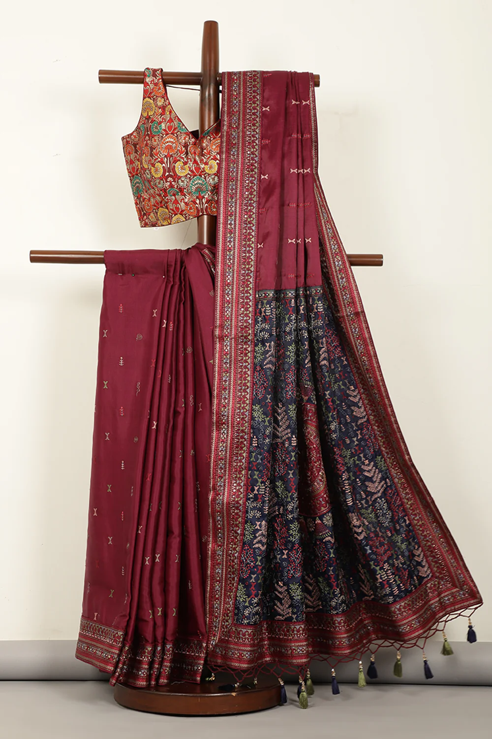 Navy & Wine Silk Resham Embroidered Designer Sarees - Image 2
