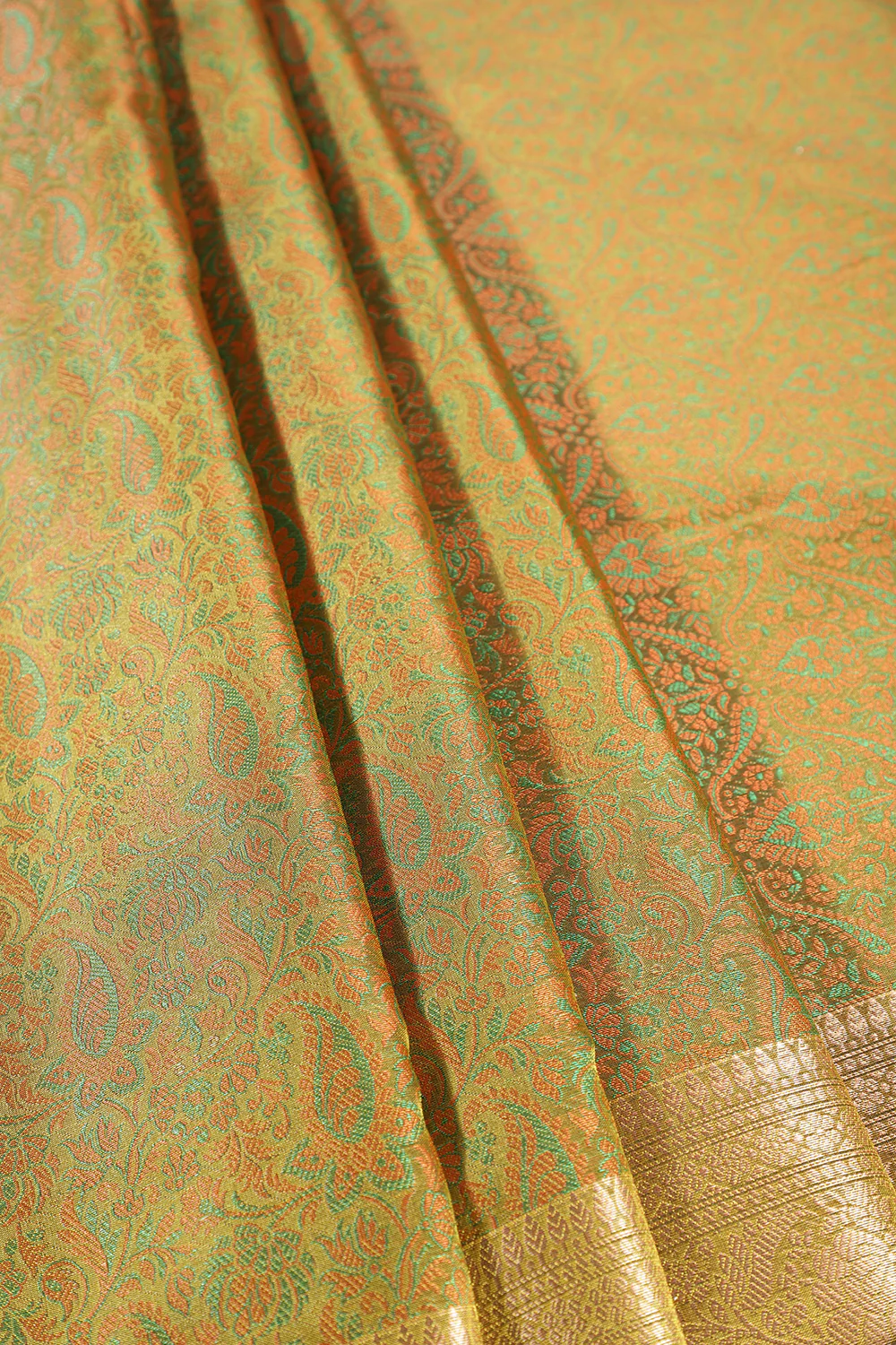 Olive Green Silk Floral and Paisley Resham & Zari Woven Saree - Image 3