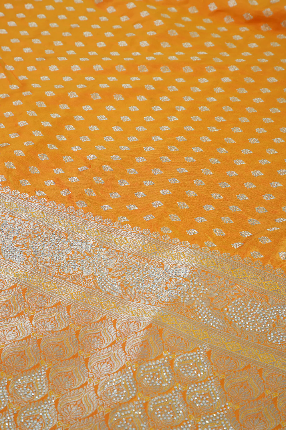Organe Silk Zari Woven And Swaroski Work Saree - Image 5