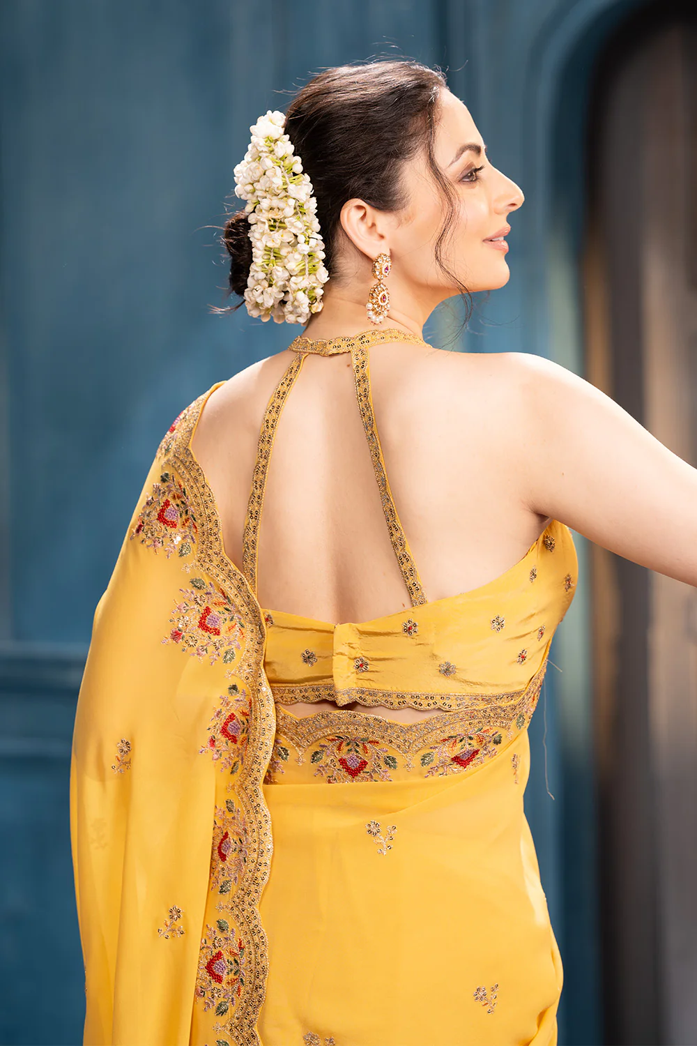 Pale Yellow Pure Georgette Resham, Zari and Sequins Embroidered Saree - Image 3