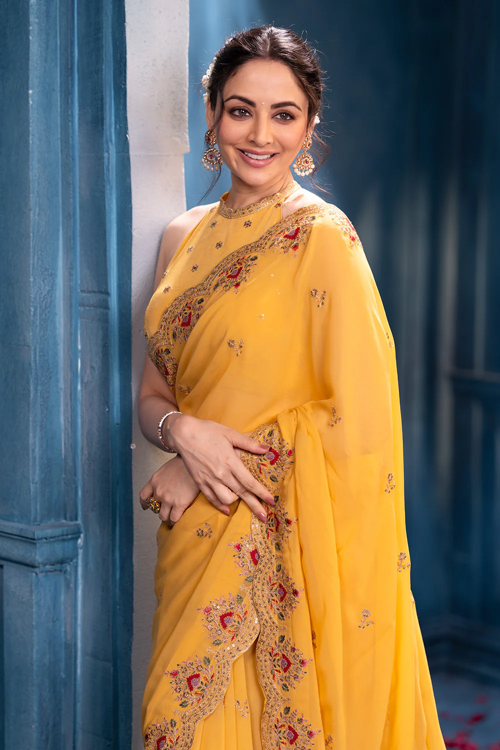 Pale Yellow Pure Georgette Resham, Zari and Sequins Embroidered Saree - Image 6