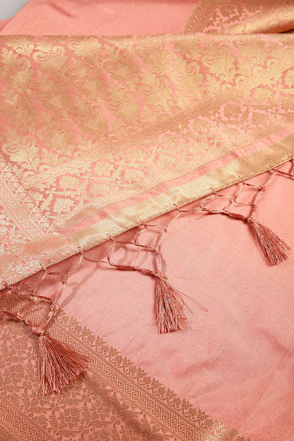Peach Colour Silk Woven Saree - Image 3
