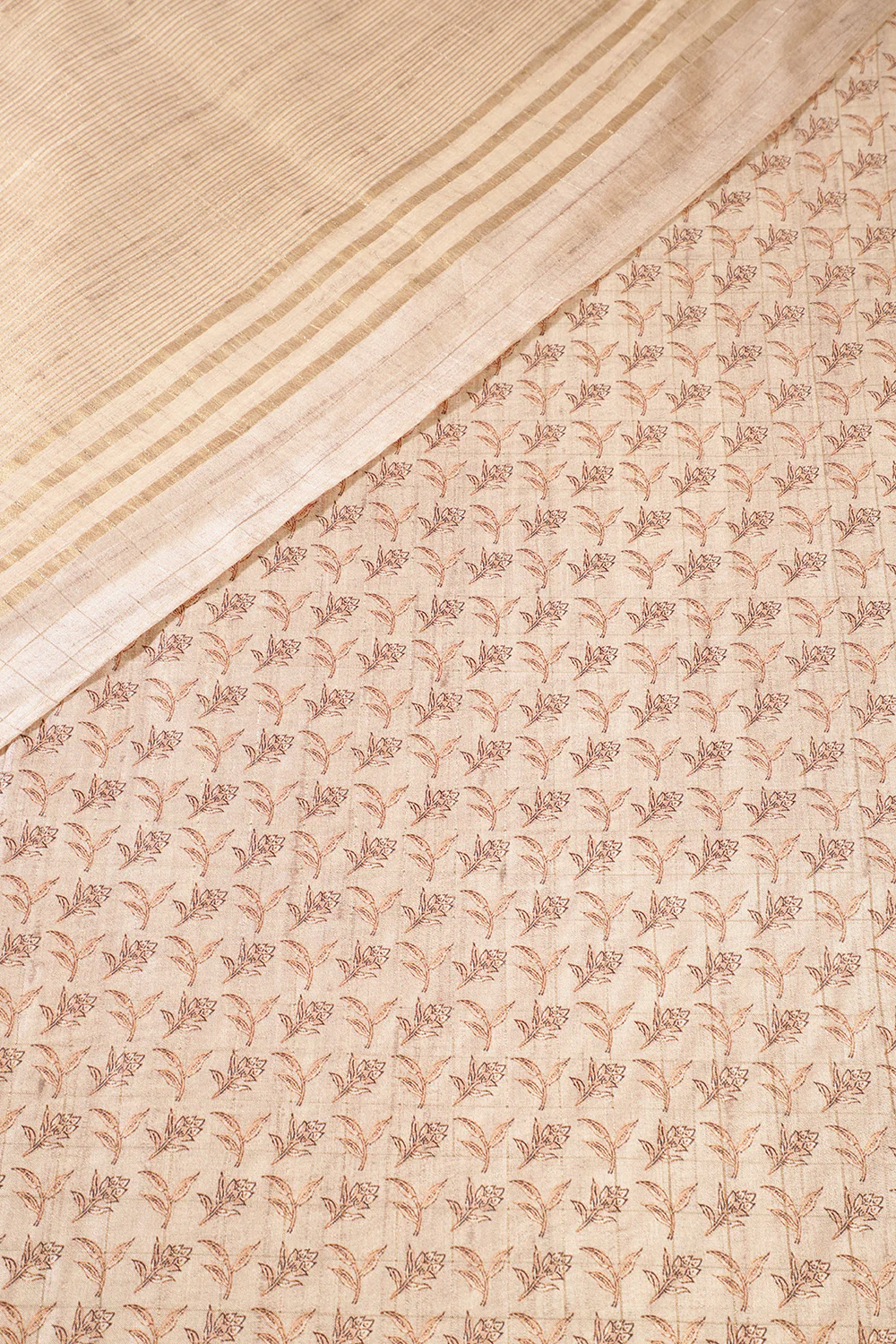 Peach Floral Printed Cotton Silk Saree - Image 2