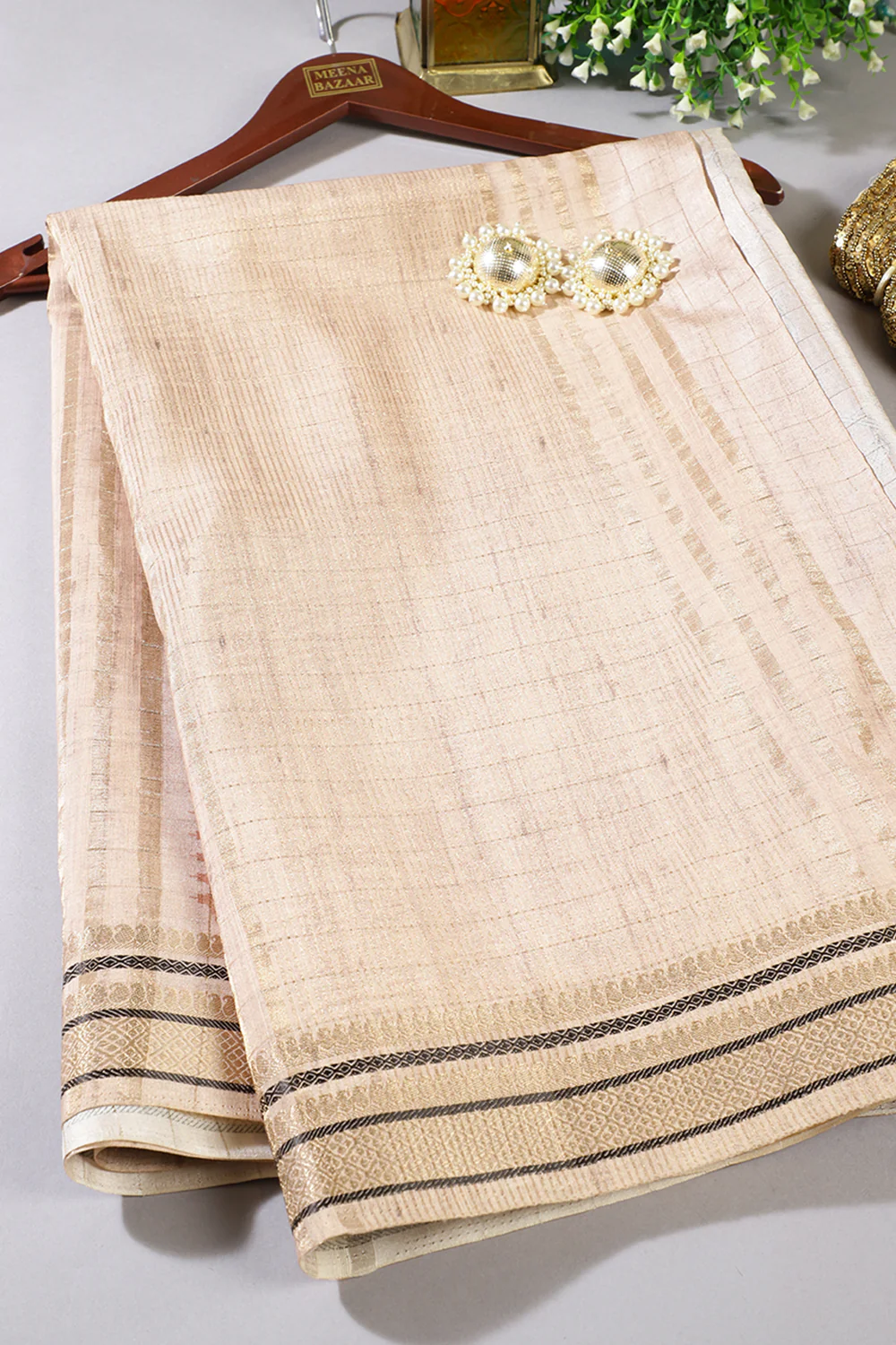 Peach Floral Printed Cotton Silk Saree - Image 3