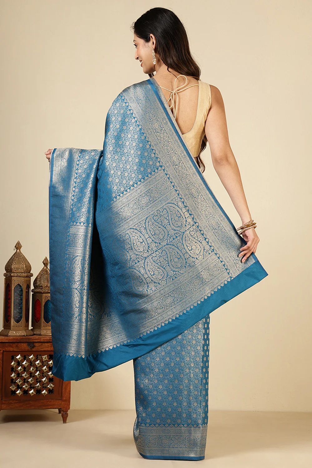 Pecific Blue Floral Zaal Woven Soft Silk Saree - Image 3