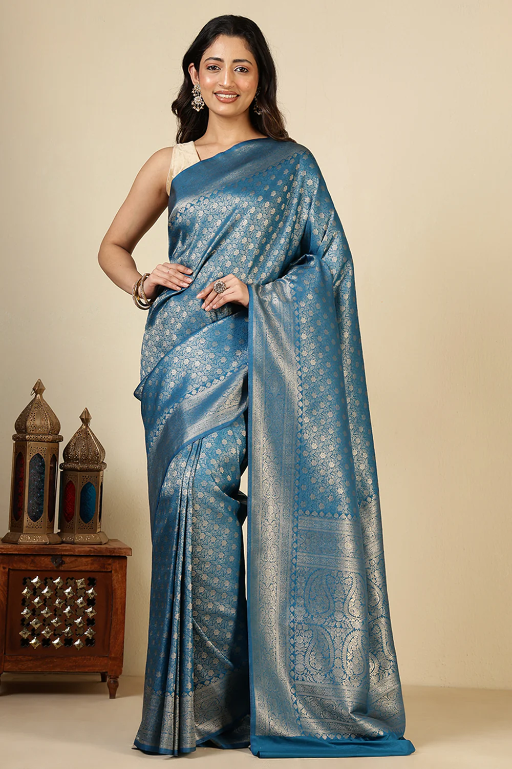 Pecific Blue Floral Zaal Woven Soft Silk Saree - Image 4