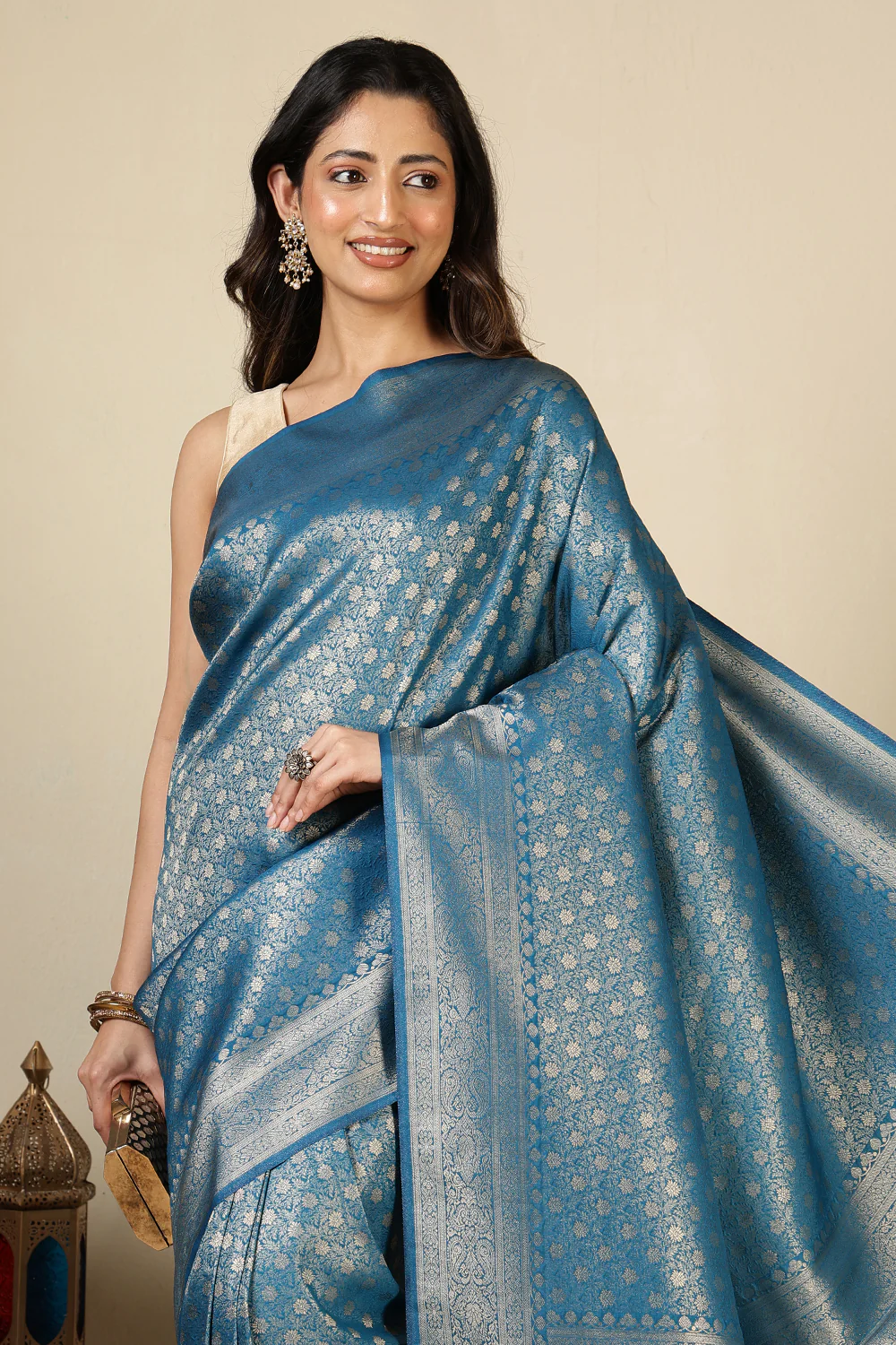 Pecific Blue Floral Zaal Woven Soft Silk Saree - Image 5