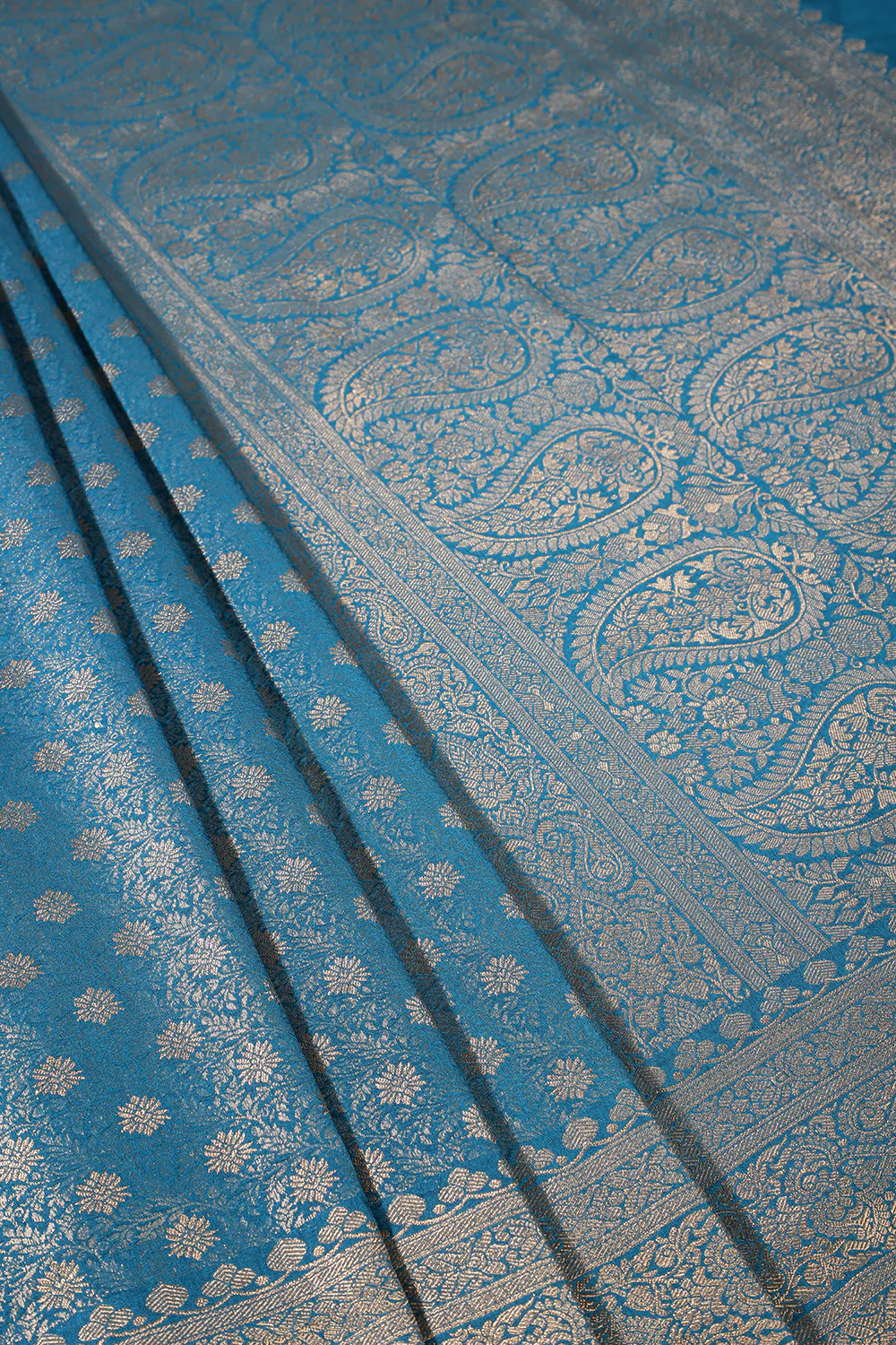 Pecific Blue Floral Zaal Woven Soft Silk Saree - Image 8