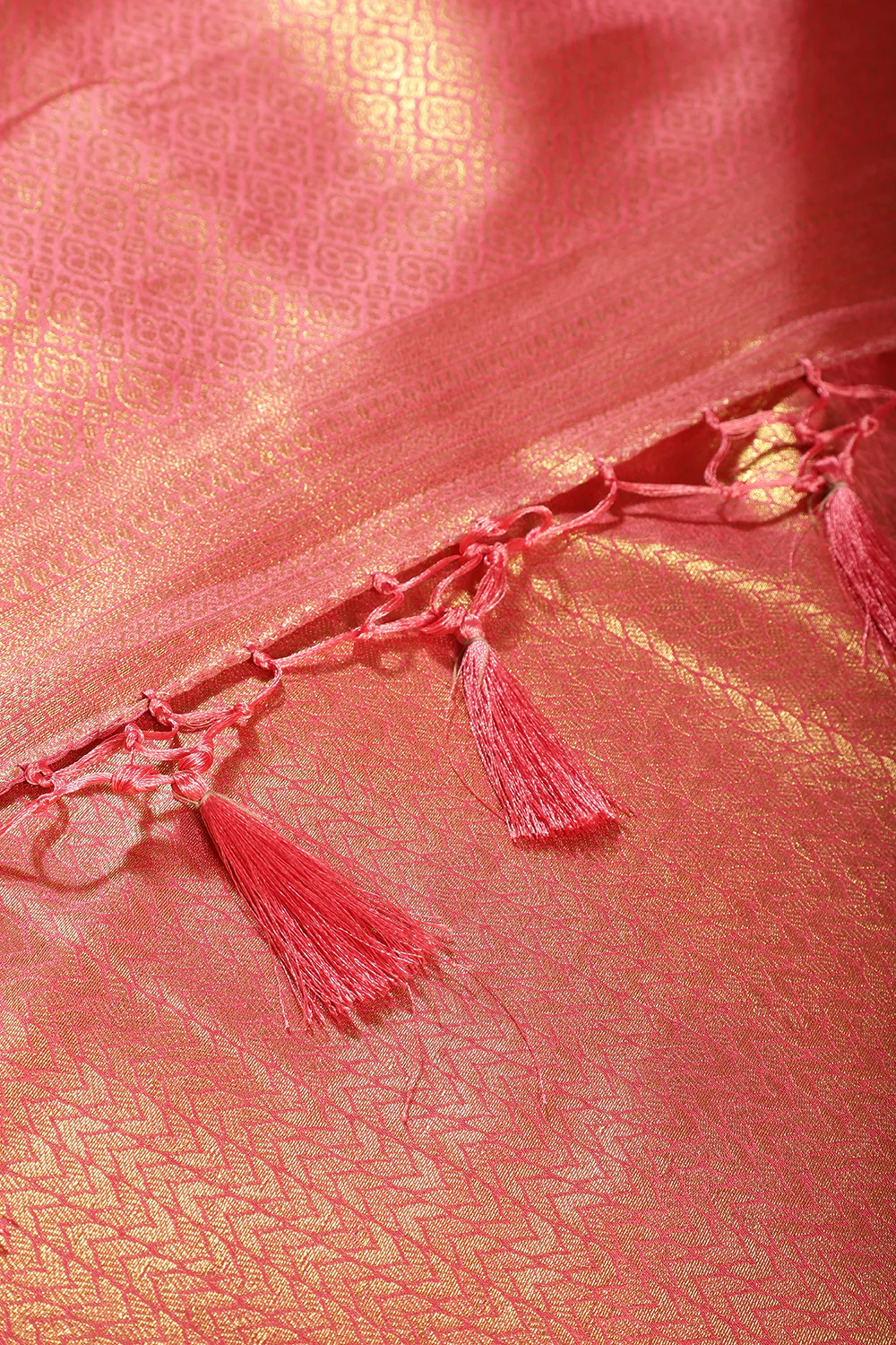Pink Color South Silk Zari Woven Saree - Image 4