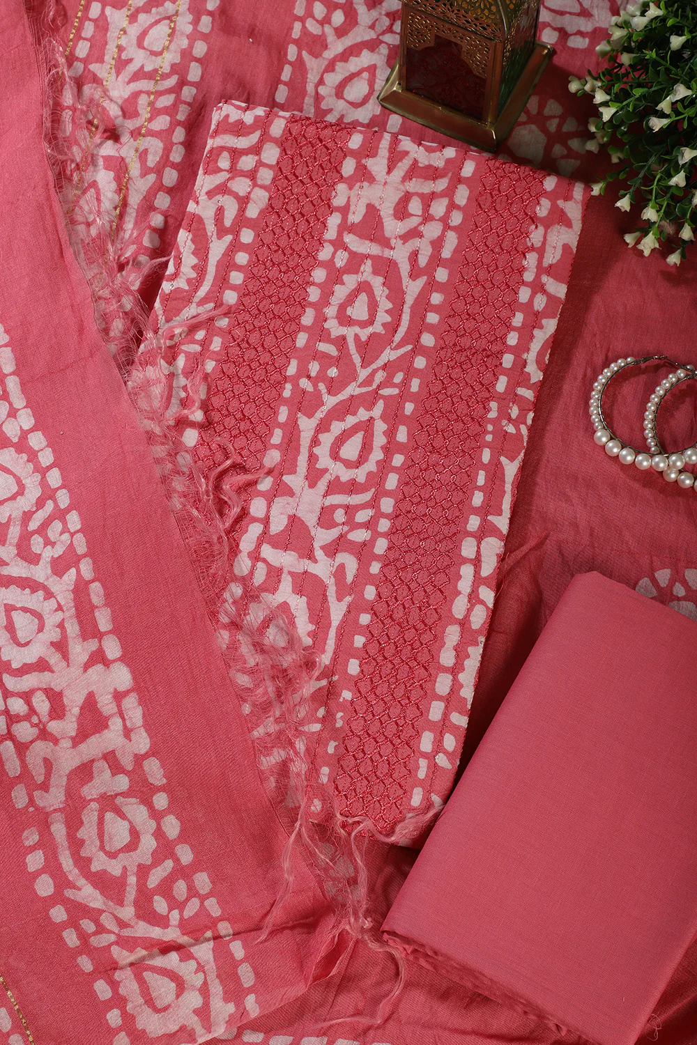 Pink Cotton Printed And Resham Embroidered Unstitched Suit Material - Image 4