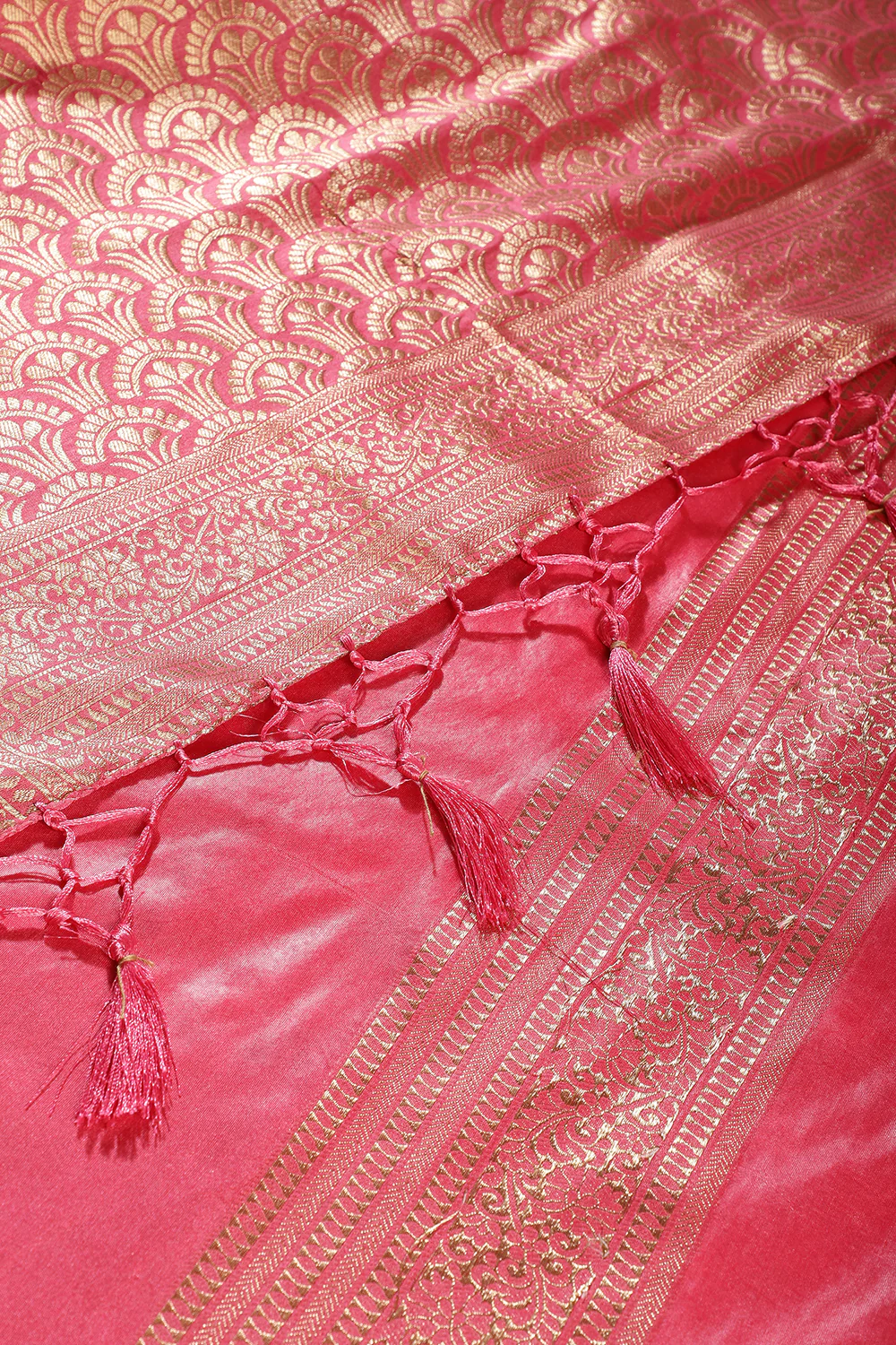 Pink Silk Zari & Resham Woven Saree - Image 4
