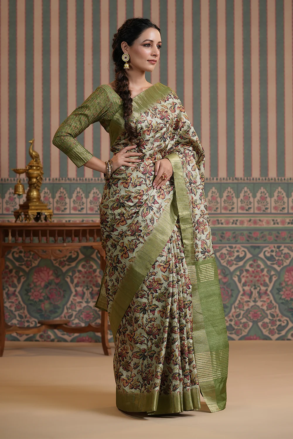 Pista Green Color Cotton Floral Printed Saree. - Image 4