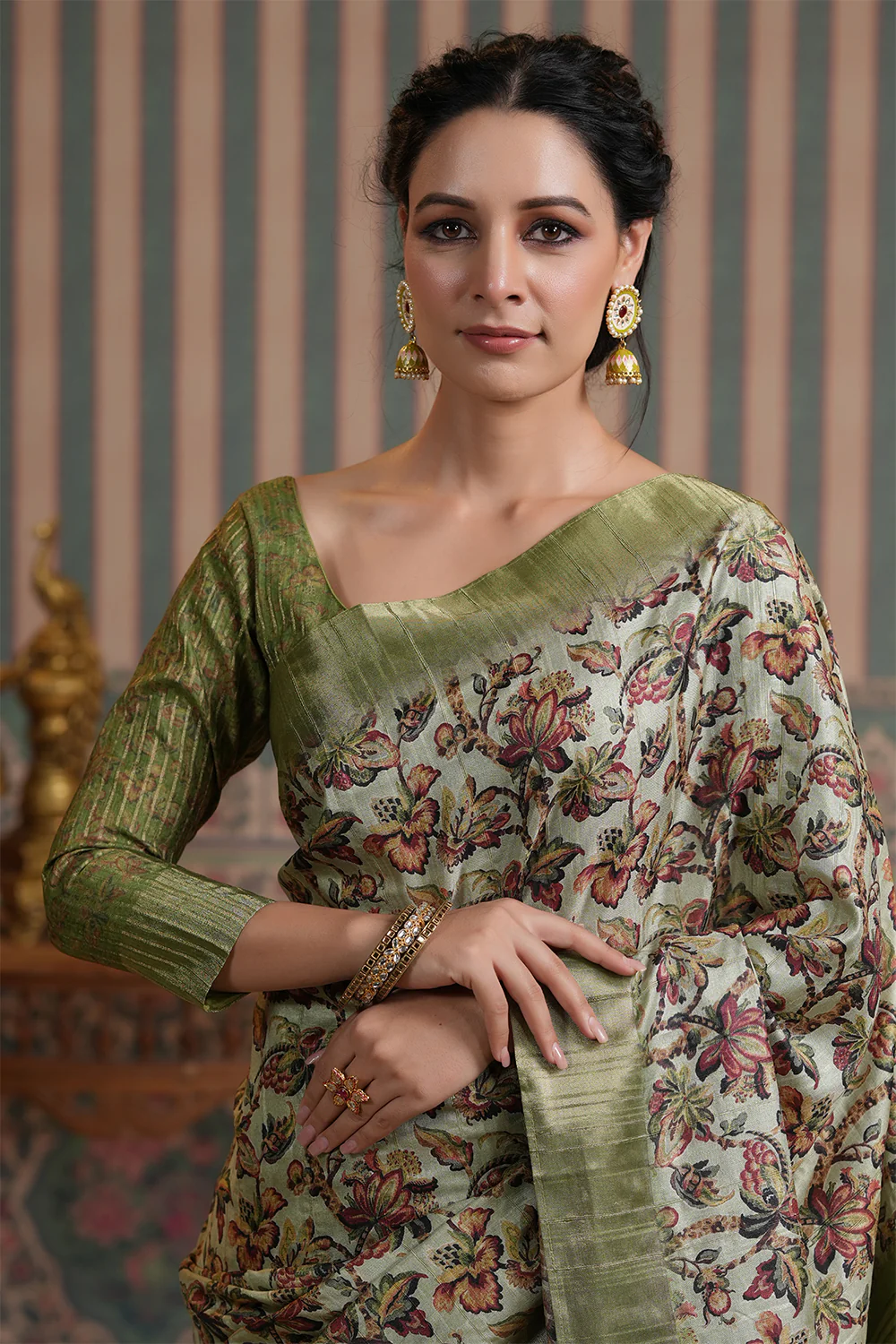 Pista Green Color Cotton Floral Printed Saree. - Image 7